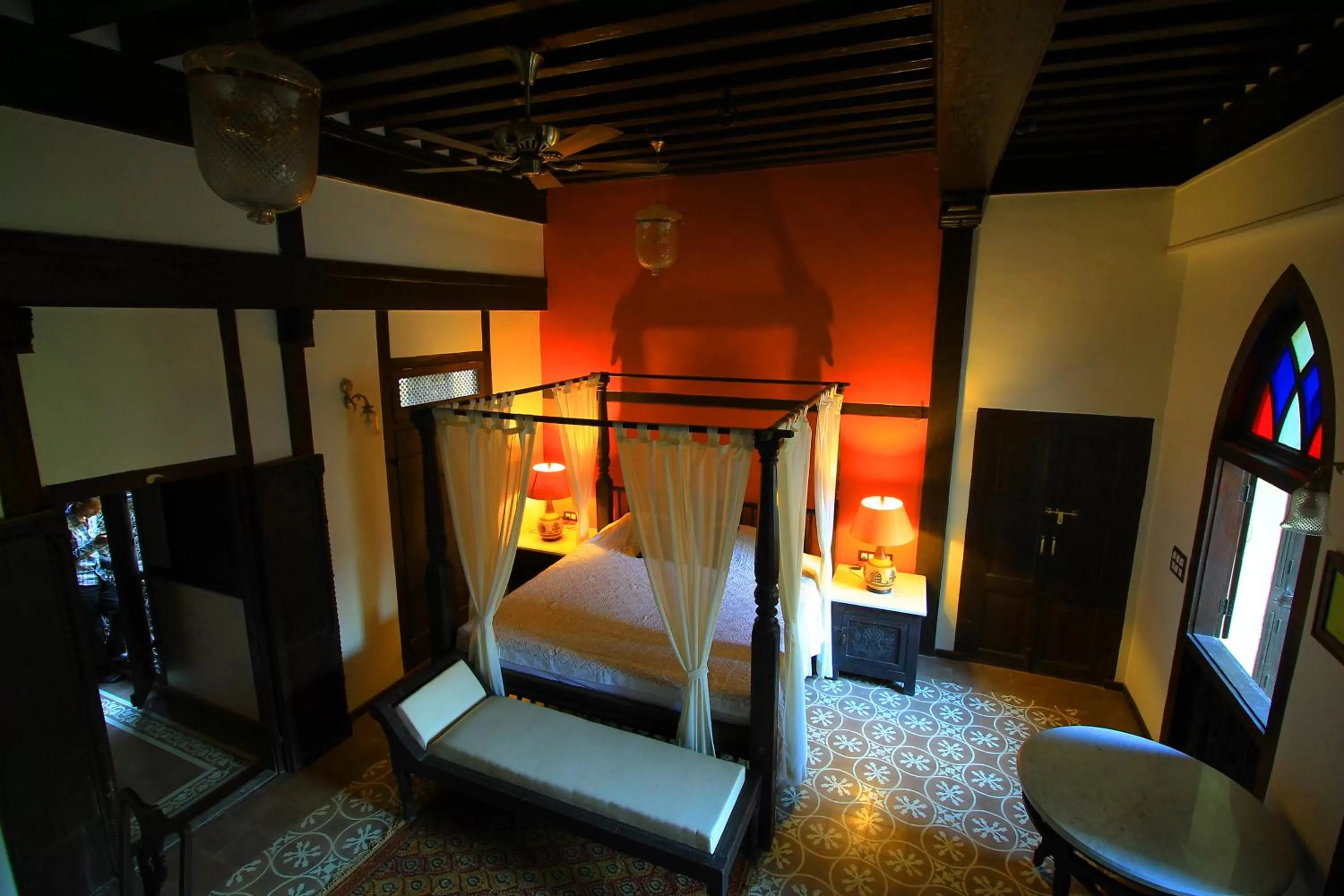 Heritage King Suite - single occupancy in Deewanji Ni Haveli