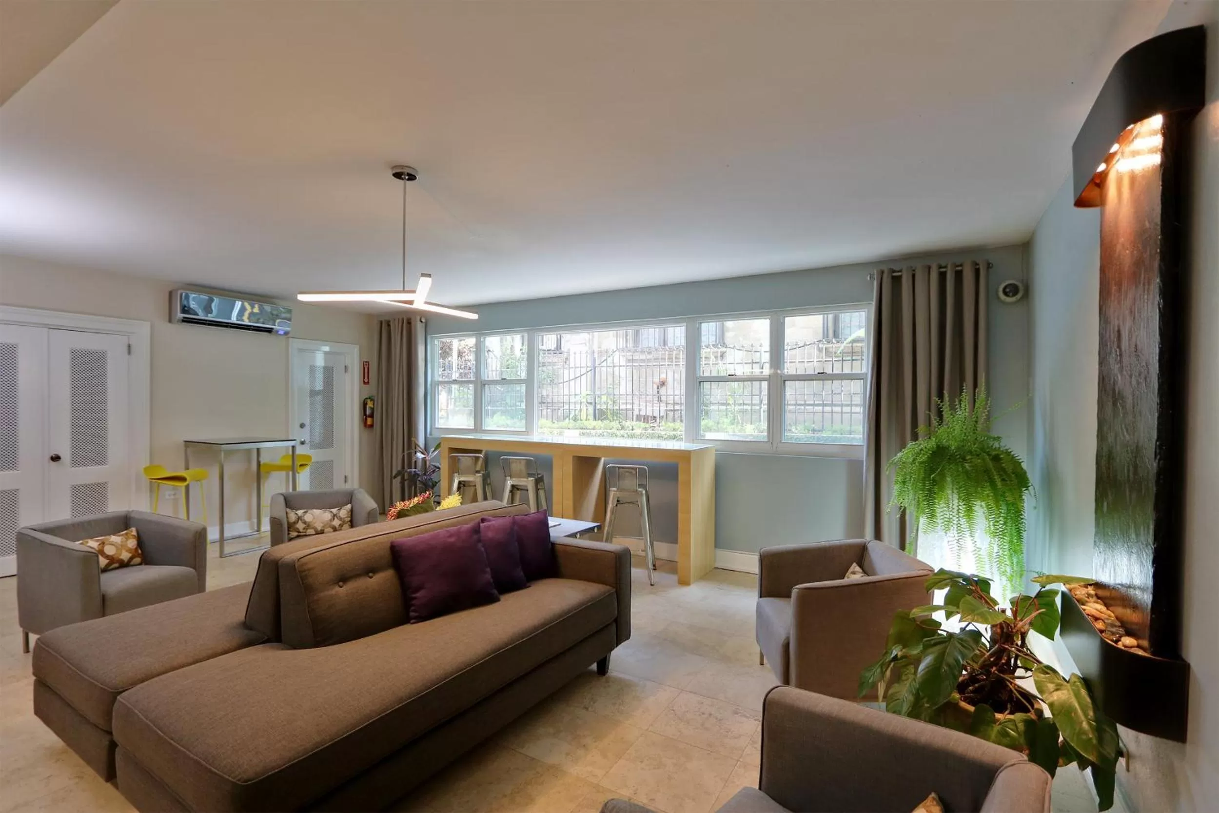 Property building in Hotel Miramar