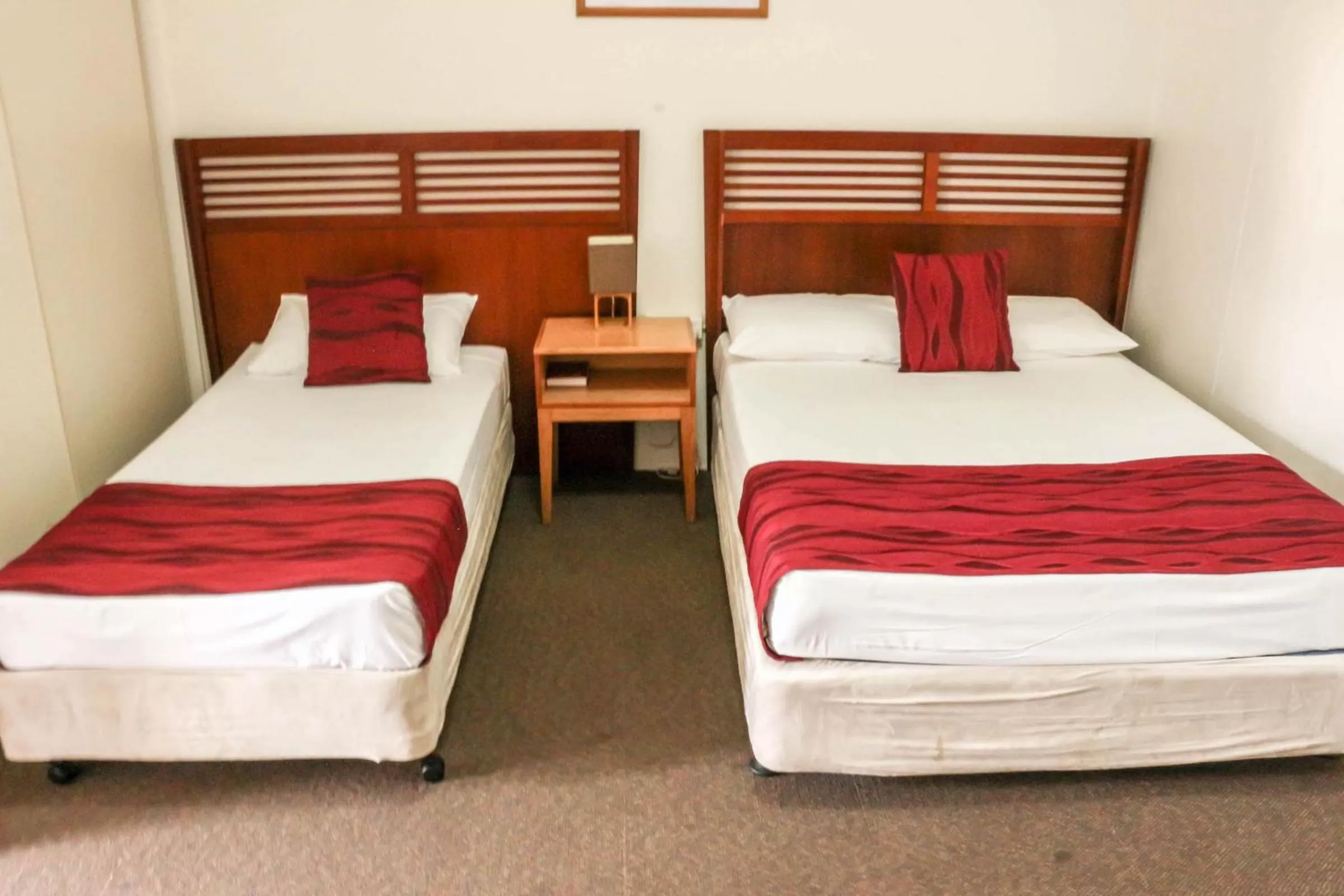 Queen Single Room in Acacia Ridge Hotel