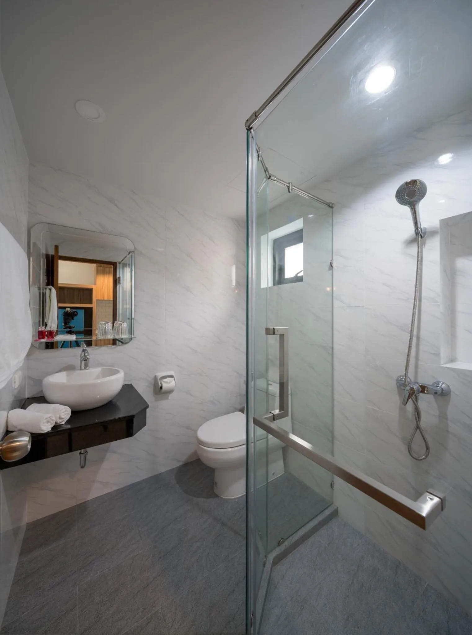 Shower in Peace Blue Naiharn Naturist Resort Phuket SHA Extra Plus