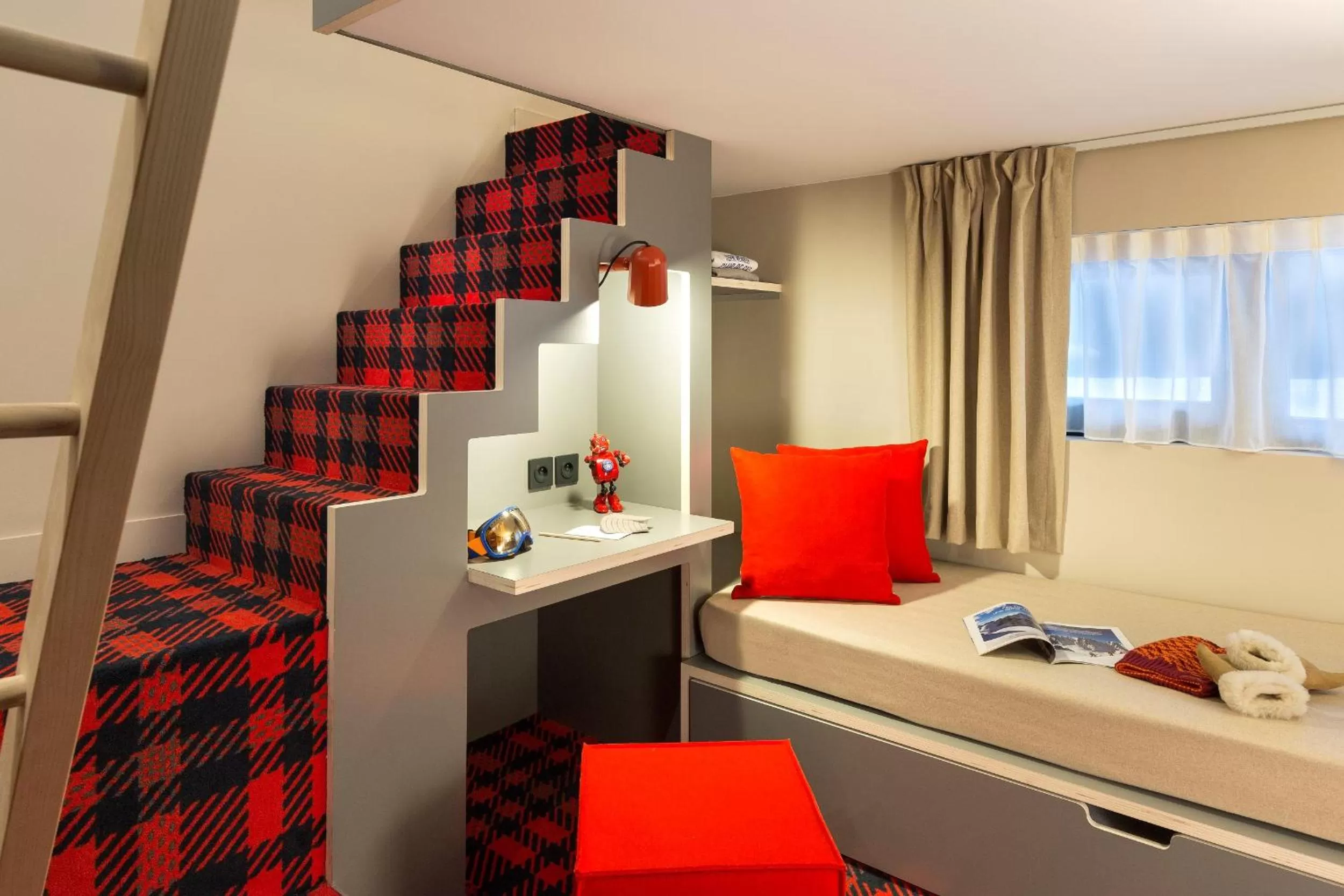 Photo of the whole room in RockyPop Chamonix - Les Houches