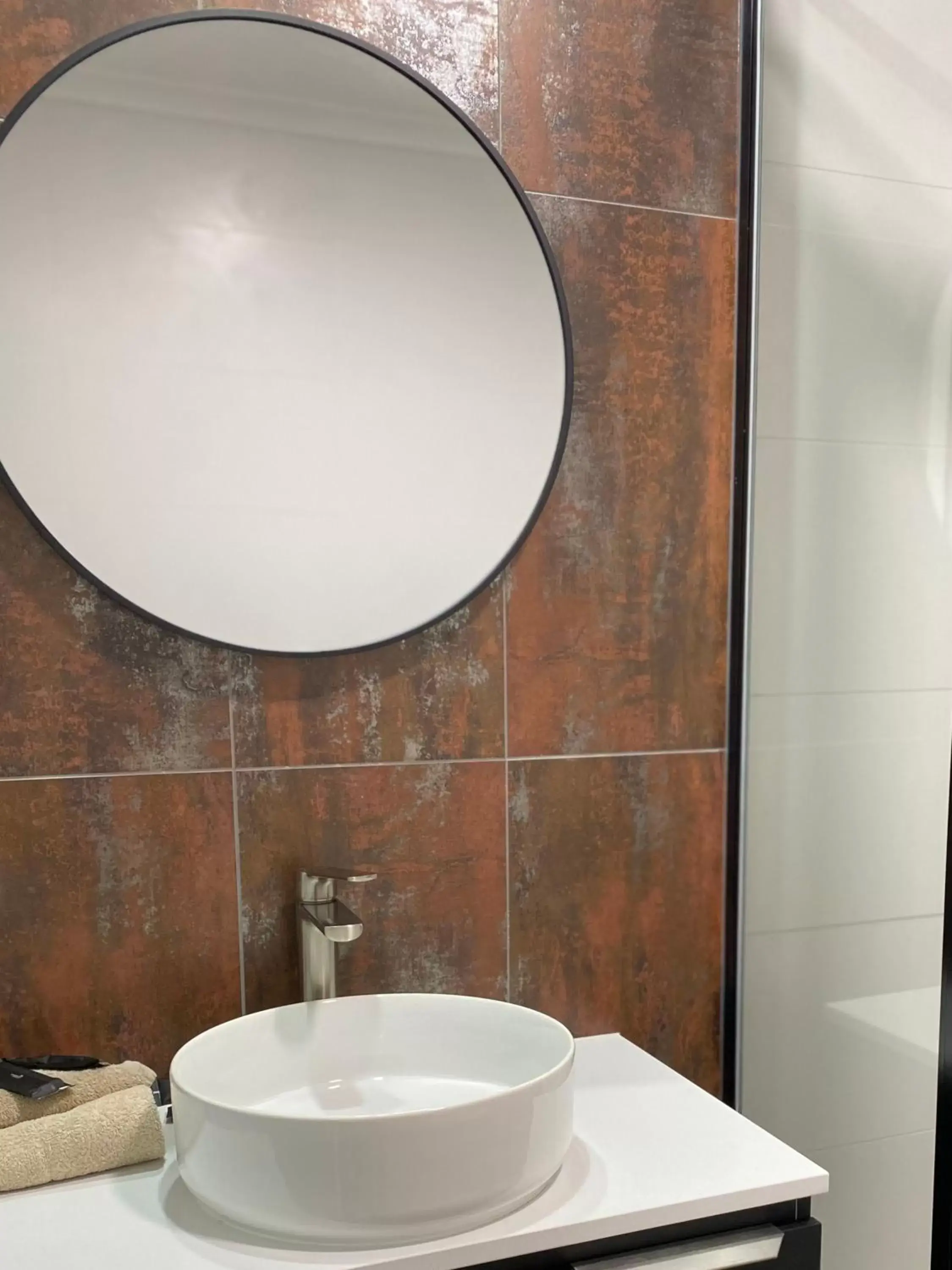 Elite King Room in Cattlemans Country Motor Inn & Serviced Apartments Elite King Room in Cattlemans Country Motor Inn & Serviced Apartments