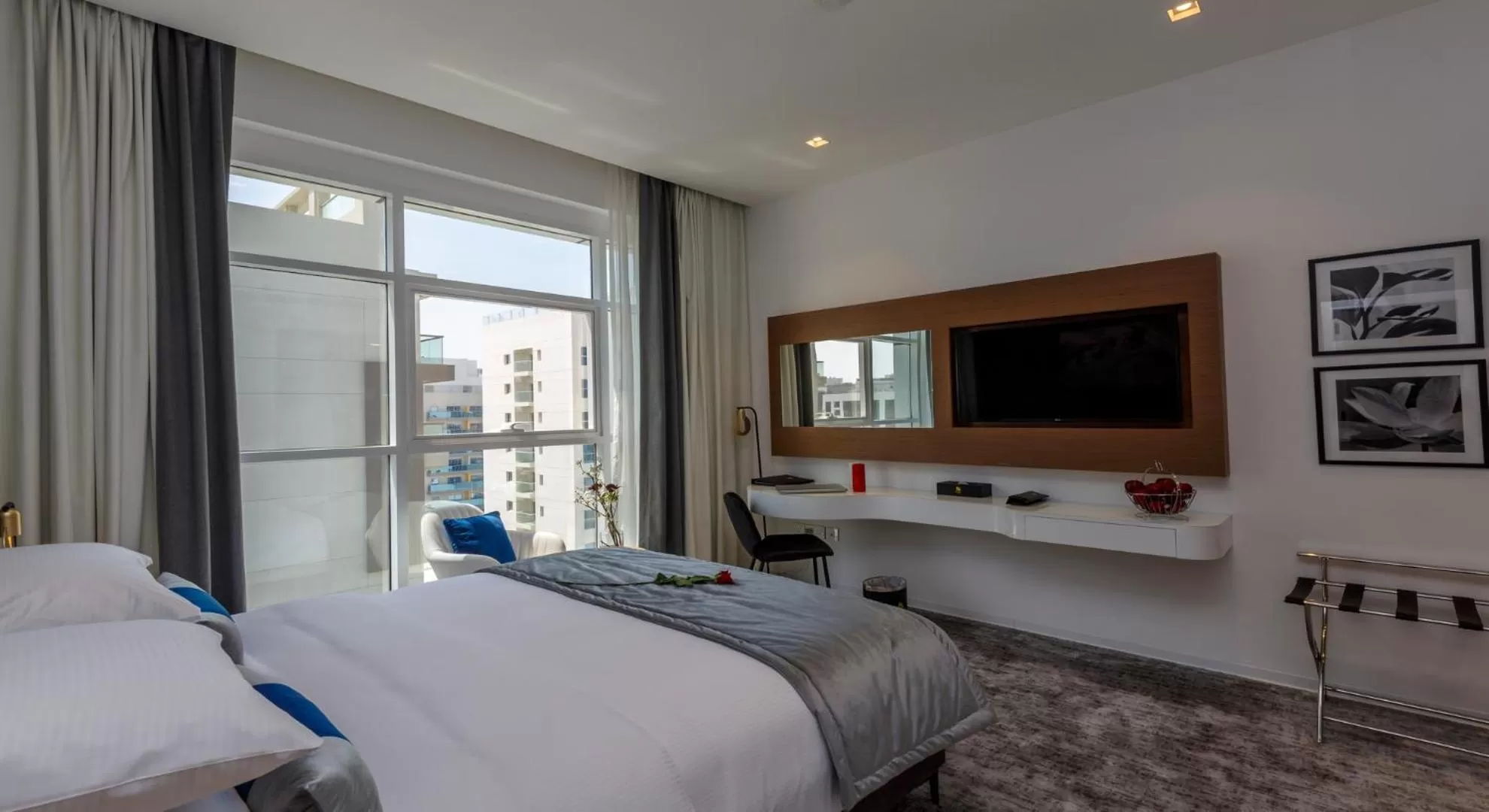 Photo of the whole room, Bed in Rose Executive Hotel - DWTC