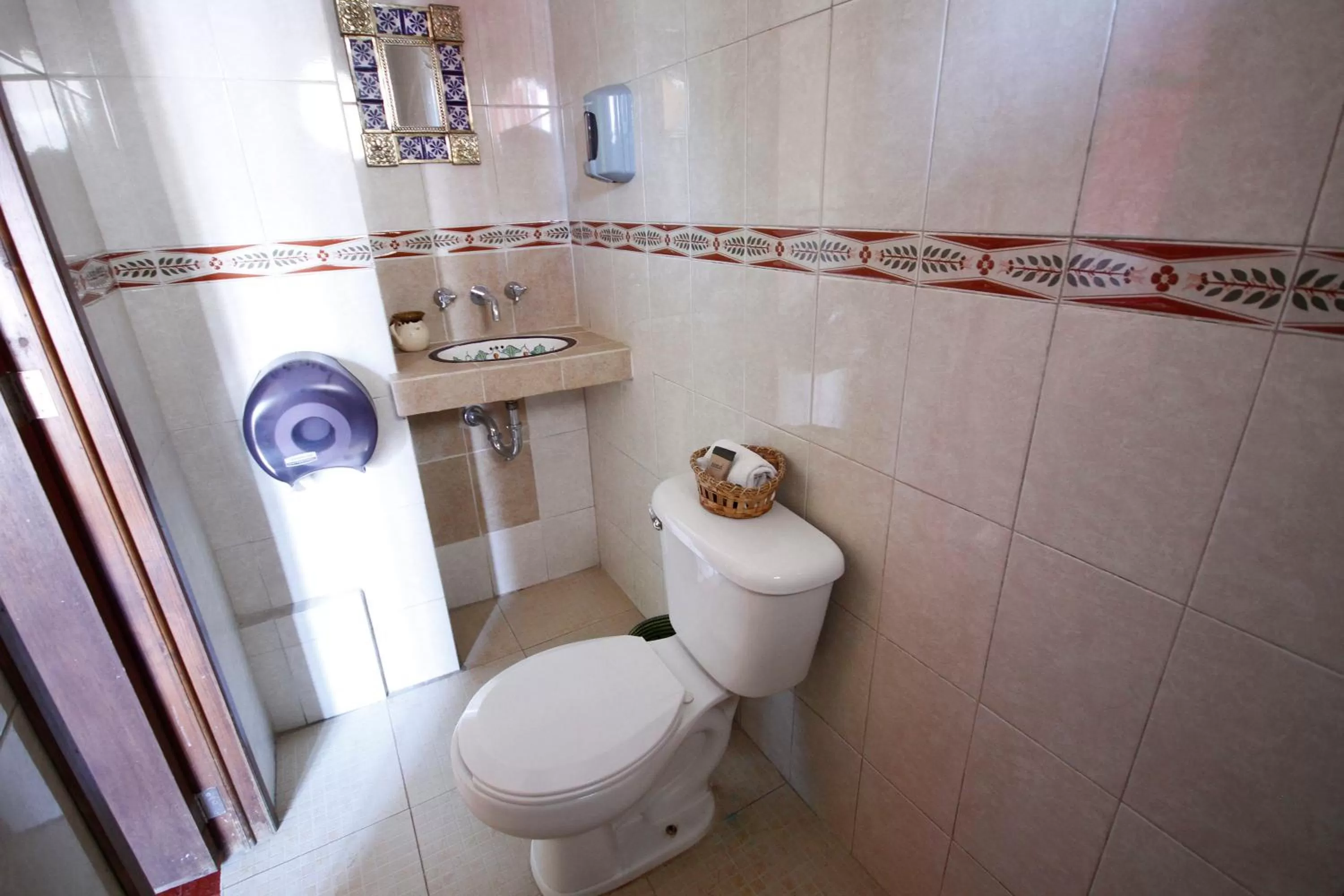 Double Room with Balcony in Posada Don Mario