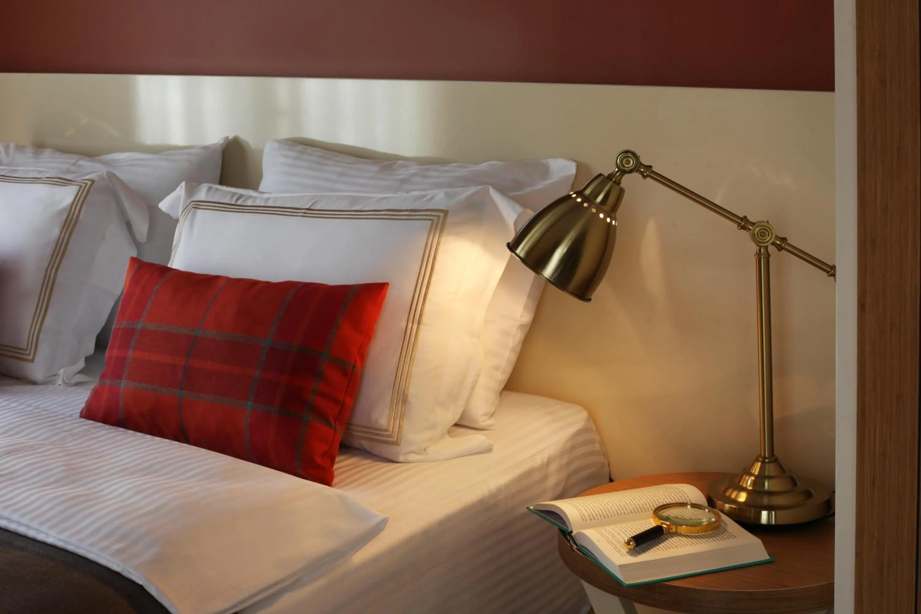 Bed in The Fox Hotel