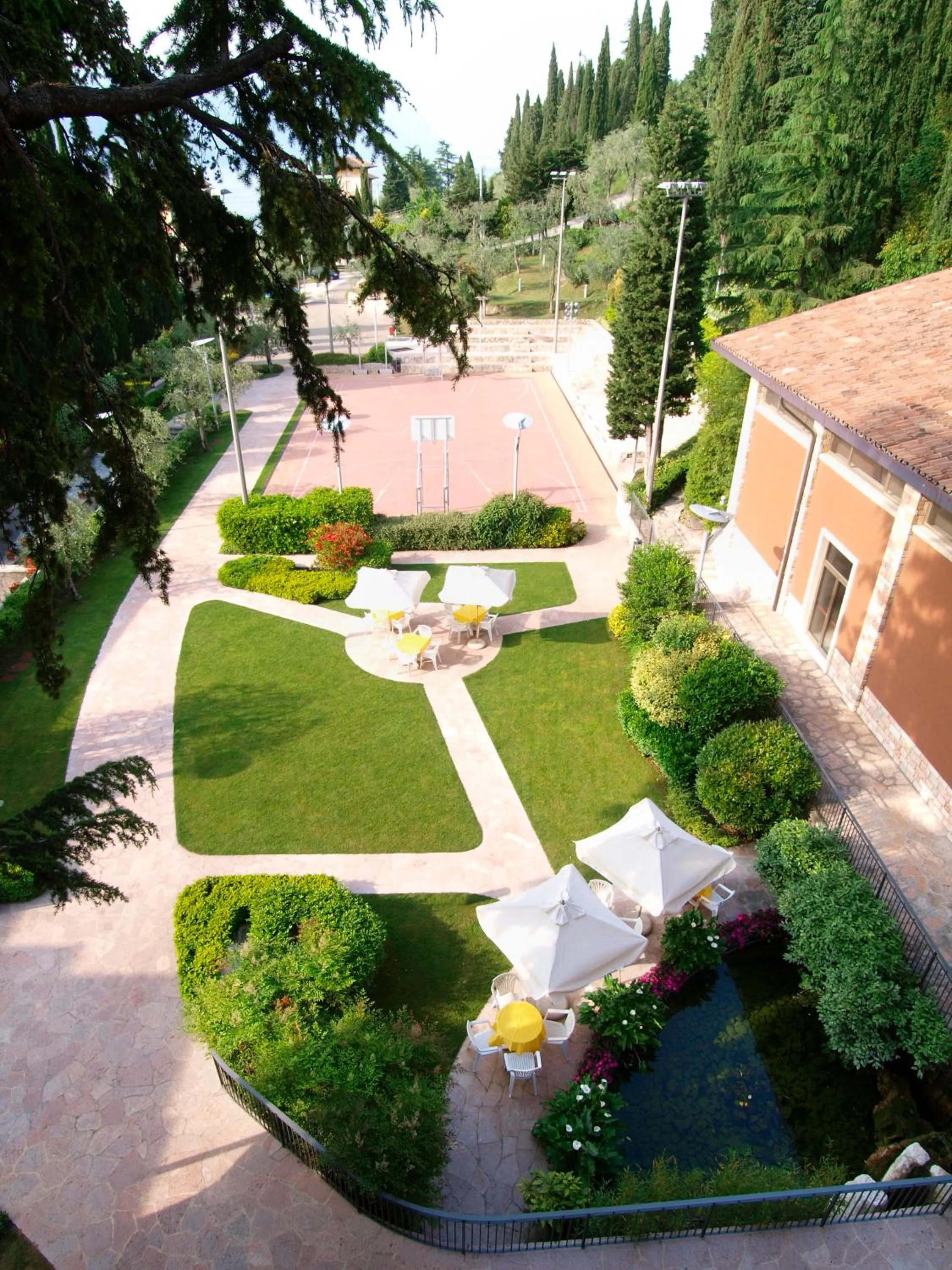 Garden in Garda Family House