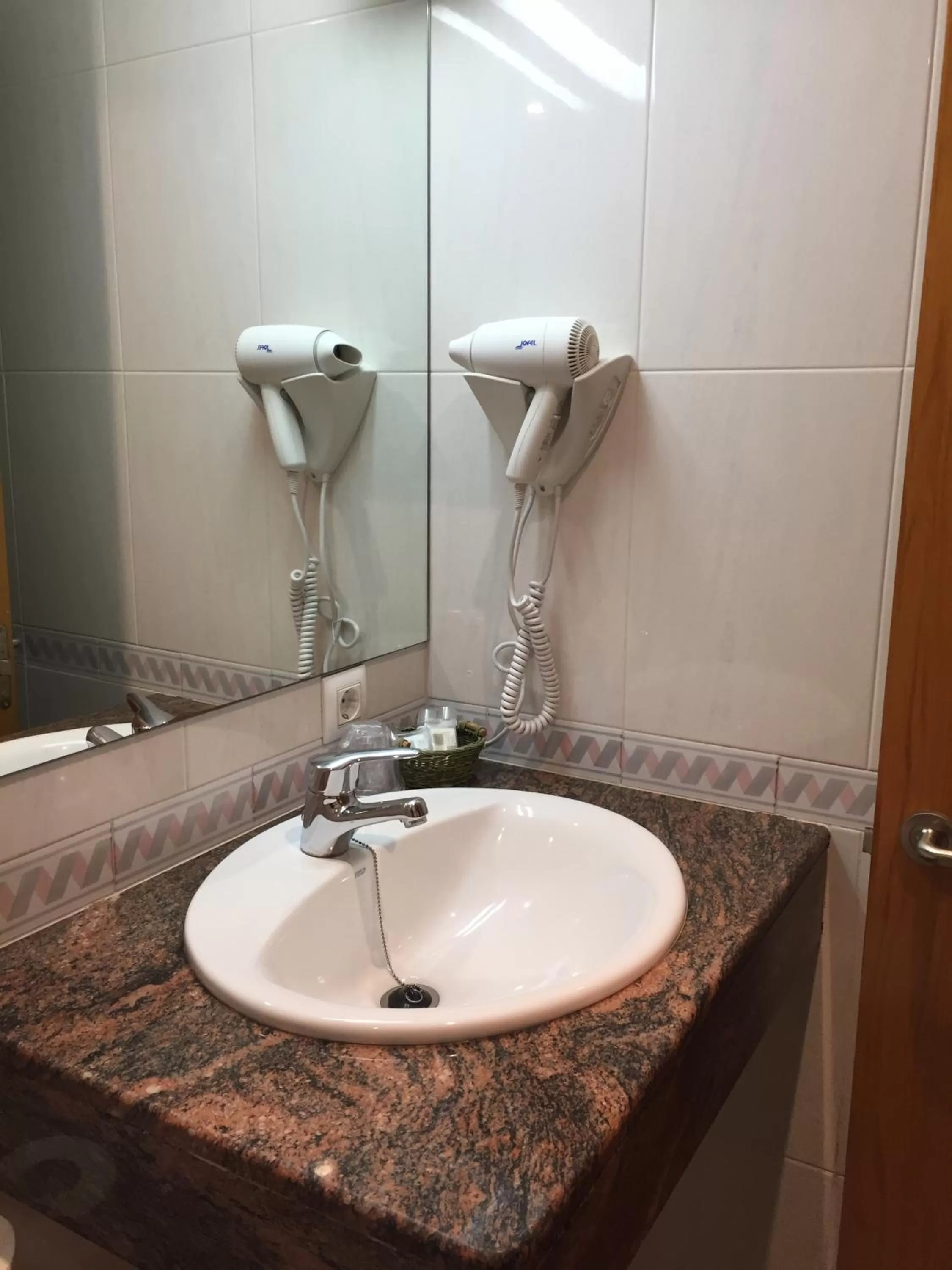 Bathroom in Hotel Alta Garrotxa