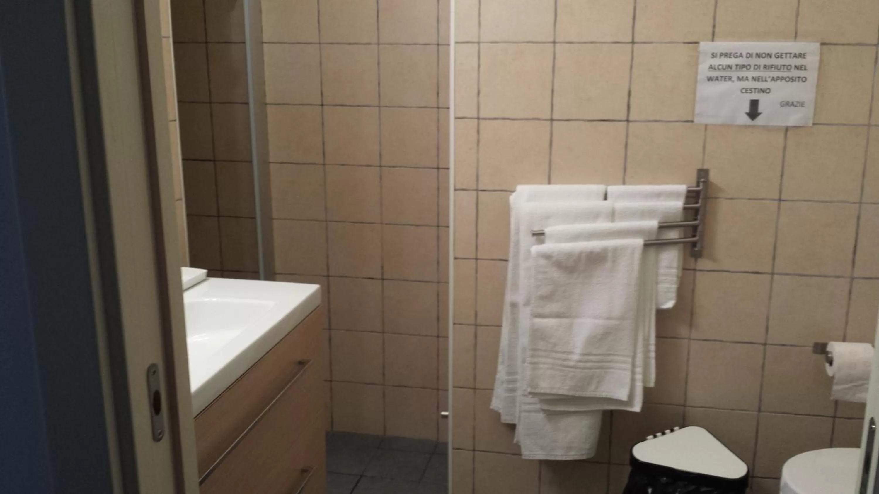 Toilet in Iblea Paradise