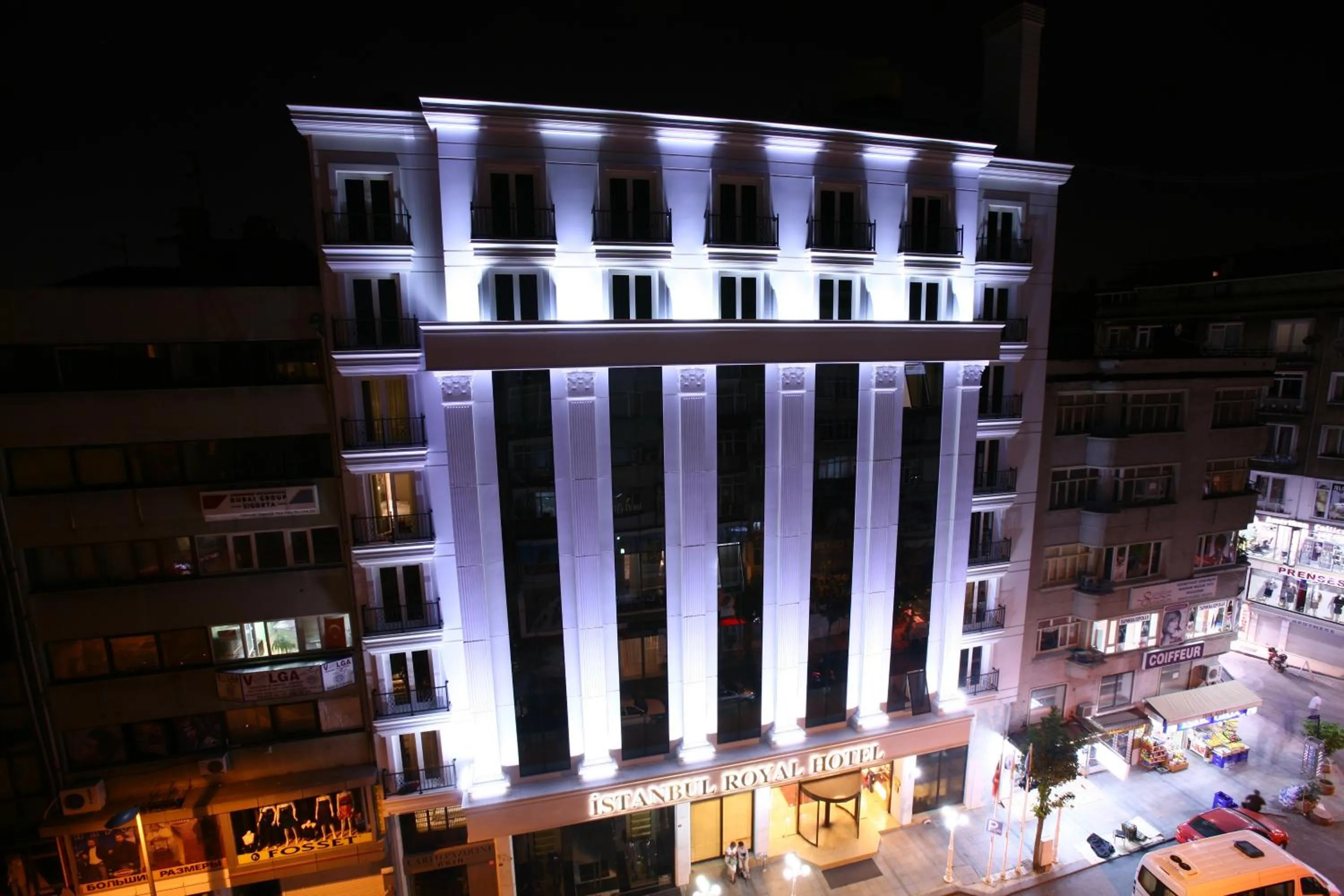Facade/entrance in Istanbul Royal Hotel