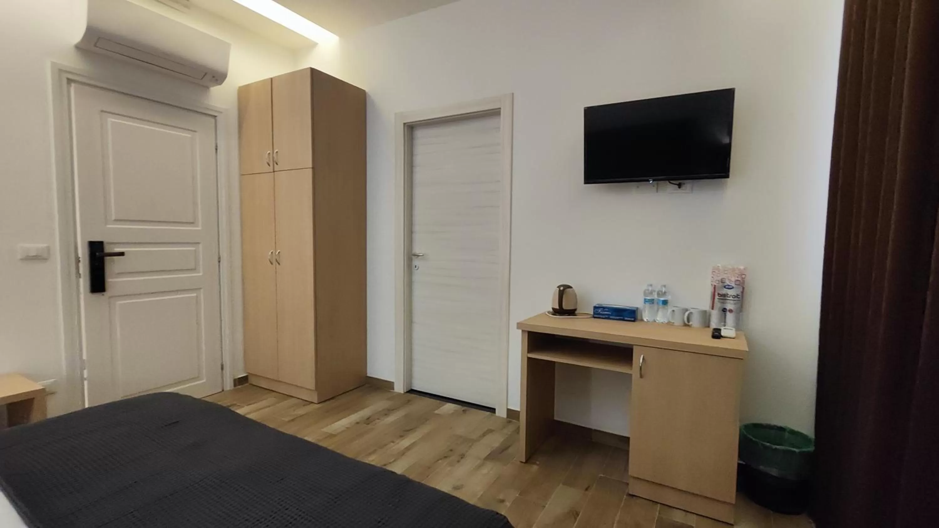 TV and multimedia, TV/Entertainment Center in 999 Hotel - B&B Giglio