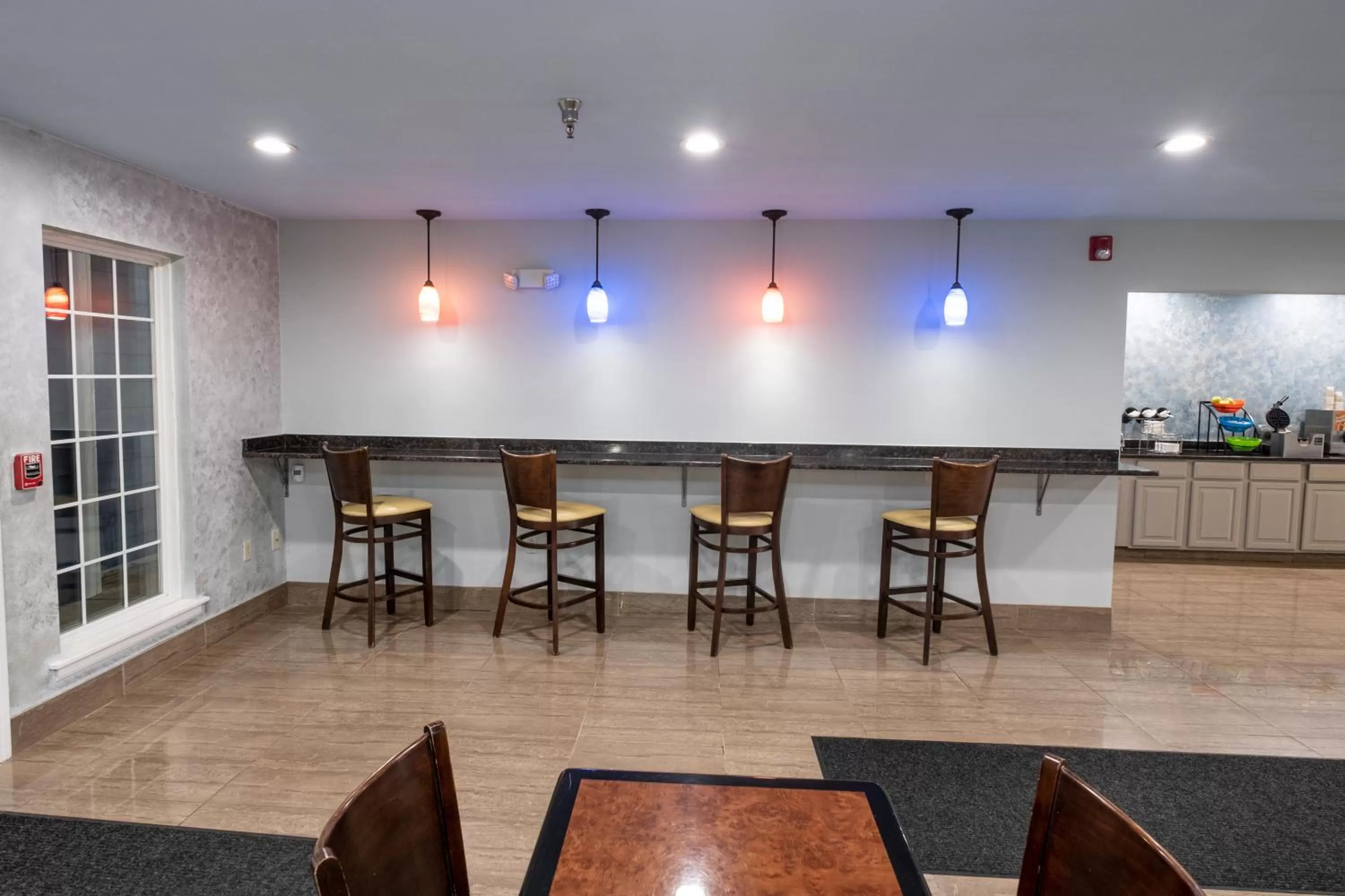 Dining area in Hilltop Inn & Suites, near Foxwoods Casino