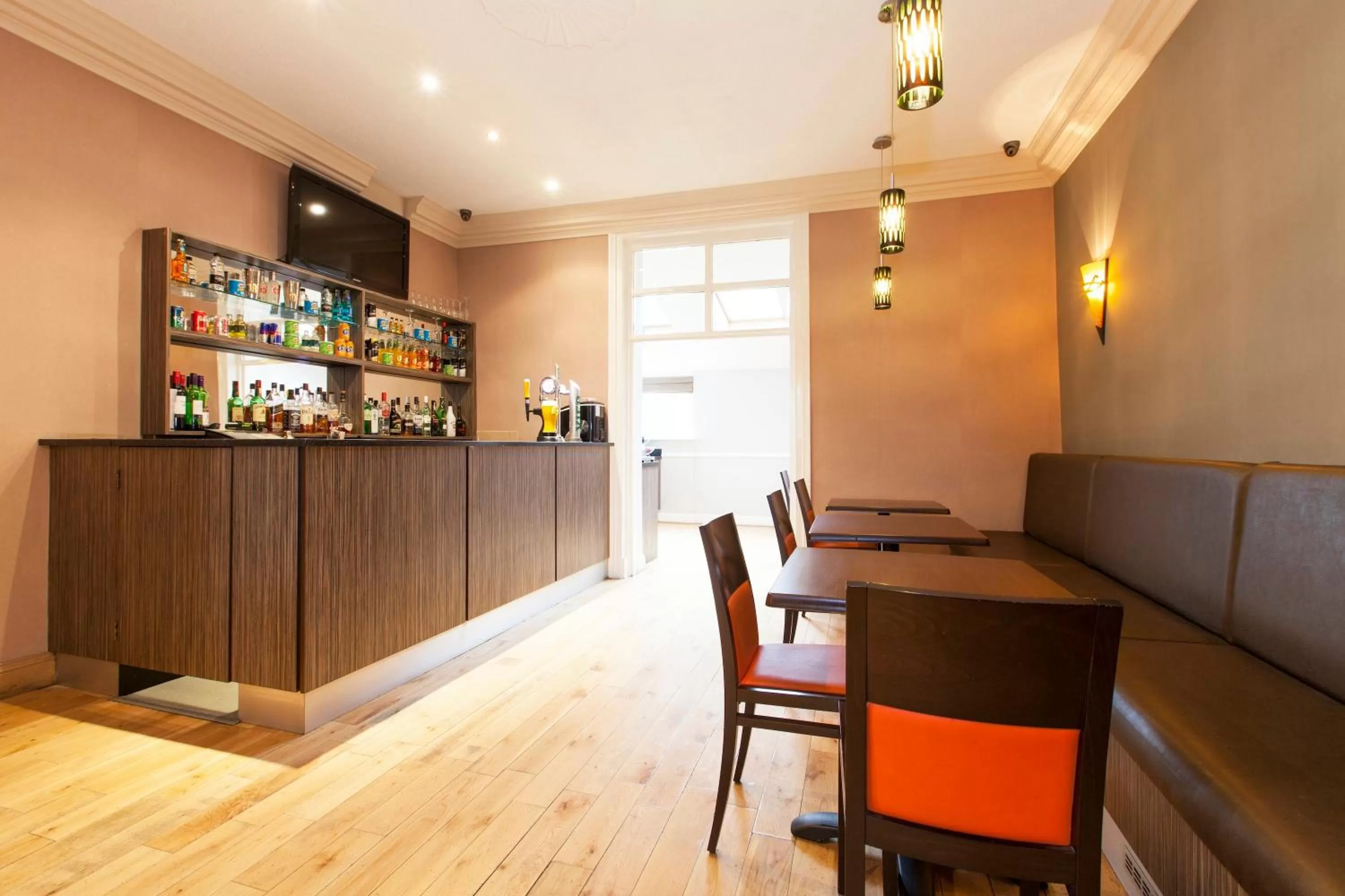 Lounge or bar in The Abbey Lodge Hotel