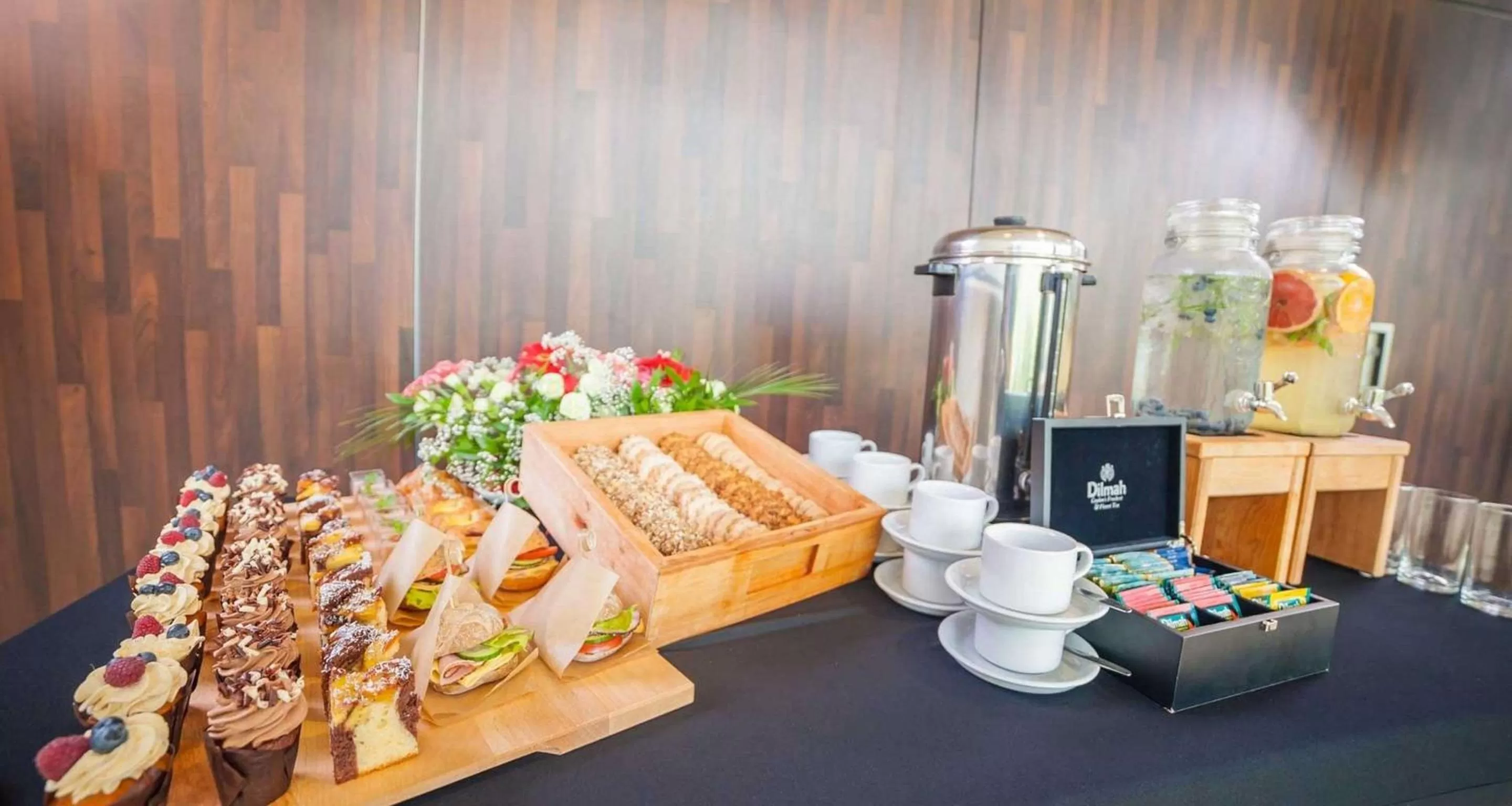 Restaurant/places to eat in Premier Kraków Hotel