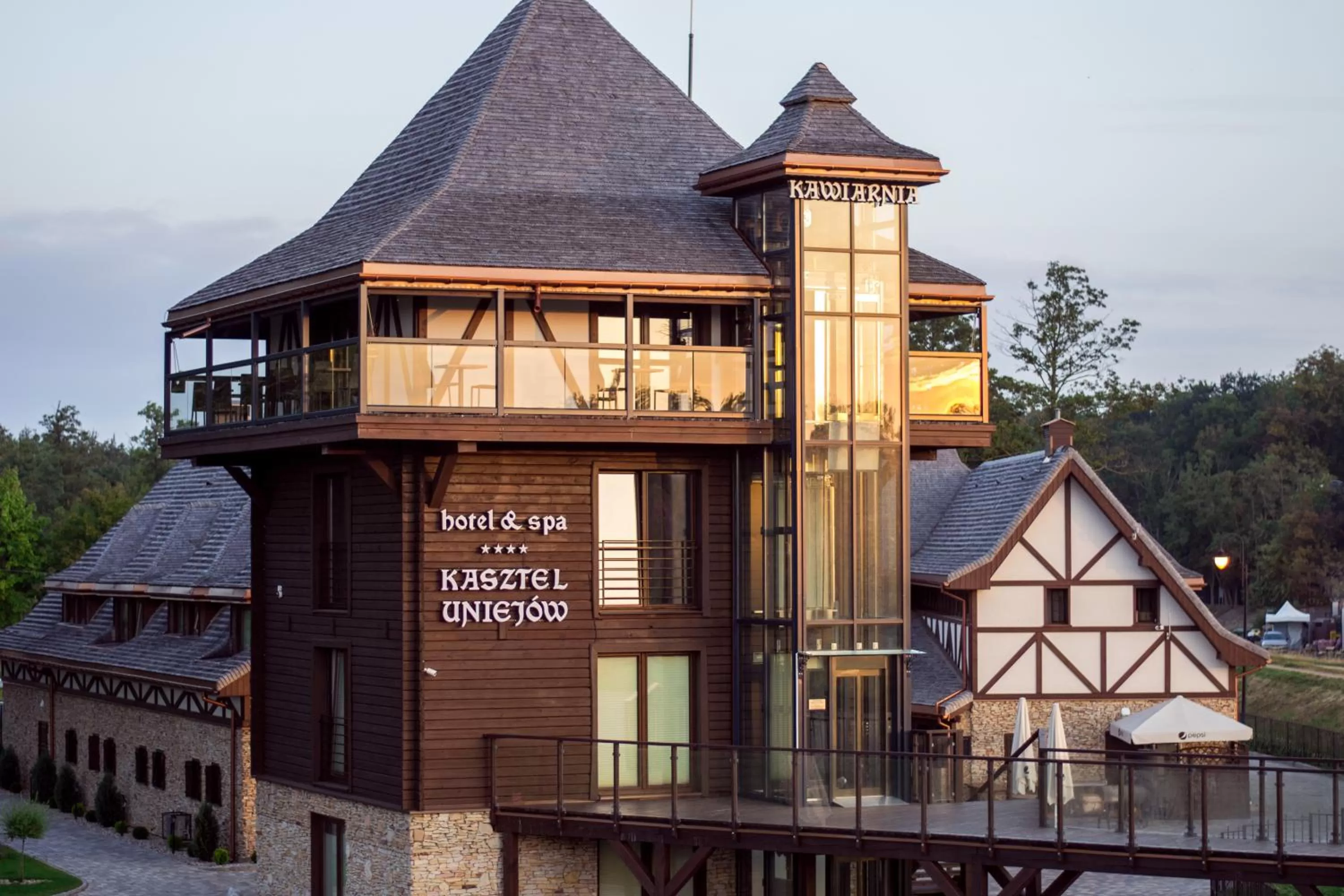 Property building in Hotel & Spa **** Kasztel Uniejów