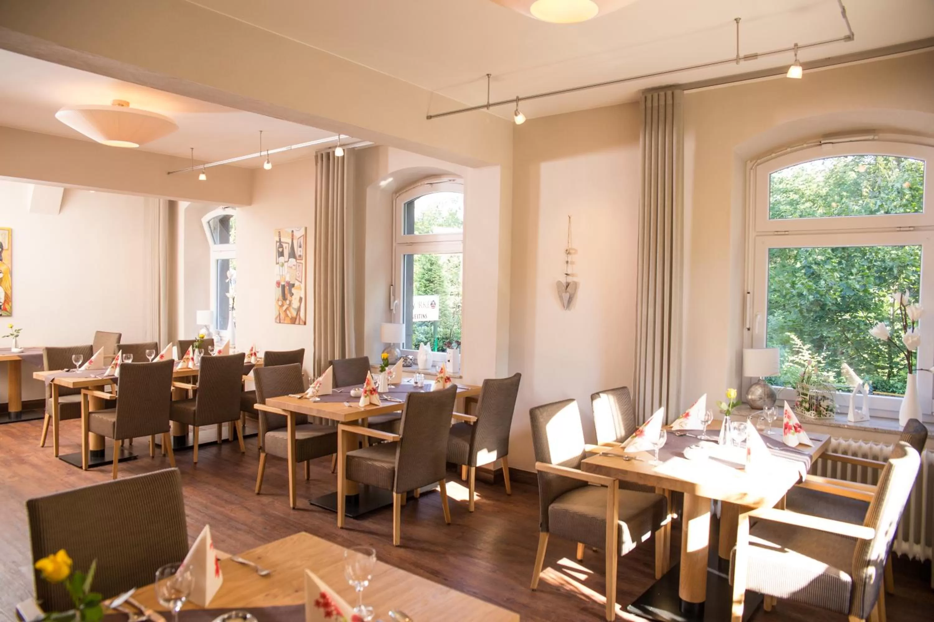 Restaurant/places to eat in Hotel Zur-Borke