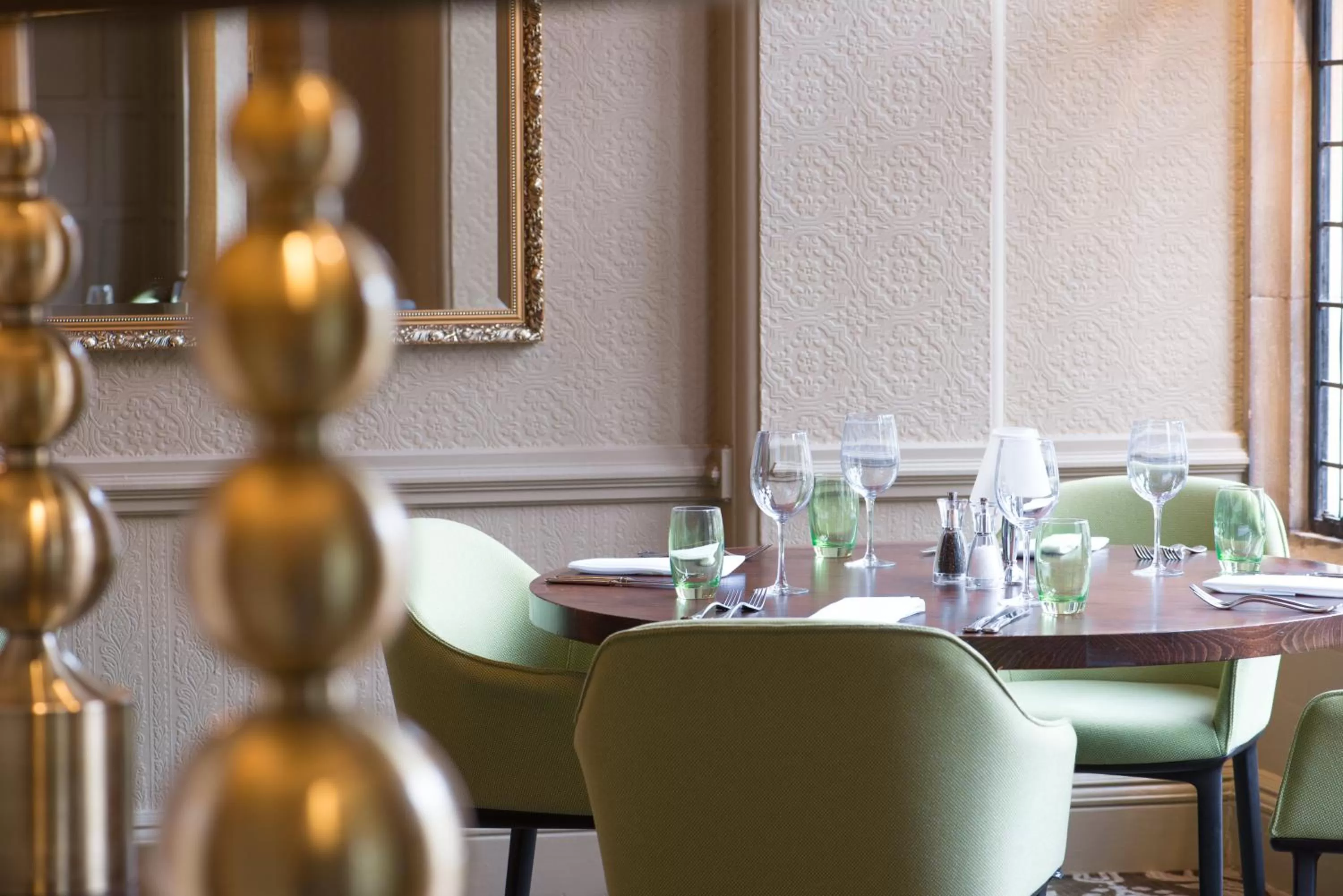 Restaurant/places to eat in The Crown Manor House Hotel