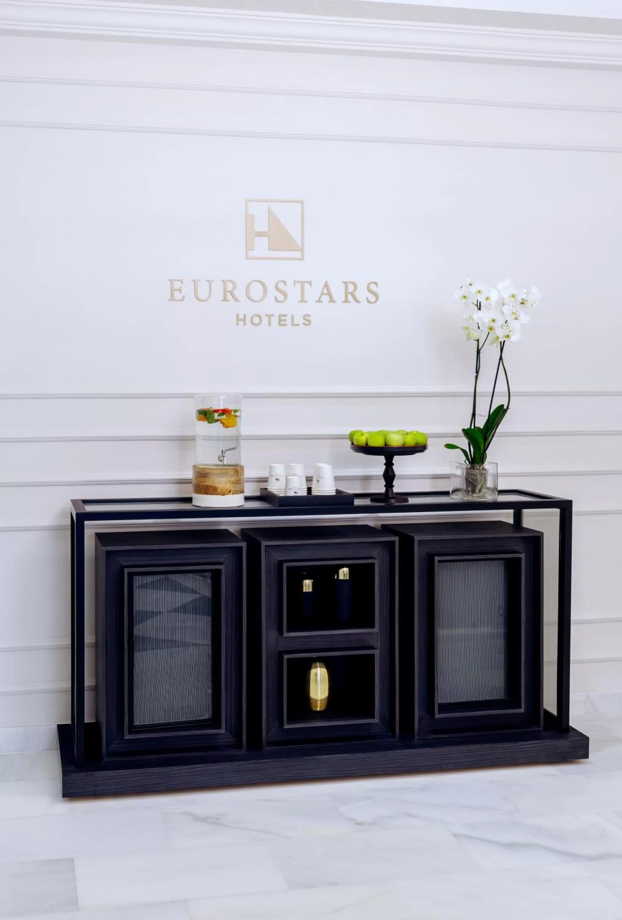 Property building in Eurostars Puerta Real