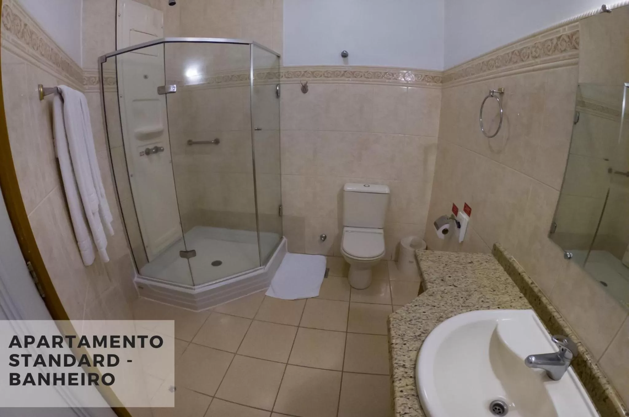 Bathroom in Hotel Villa Michelon