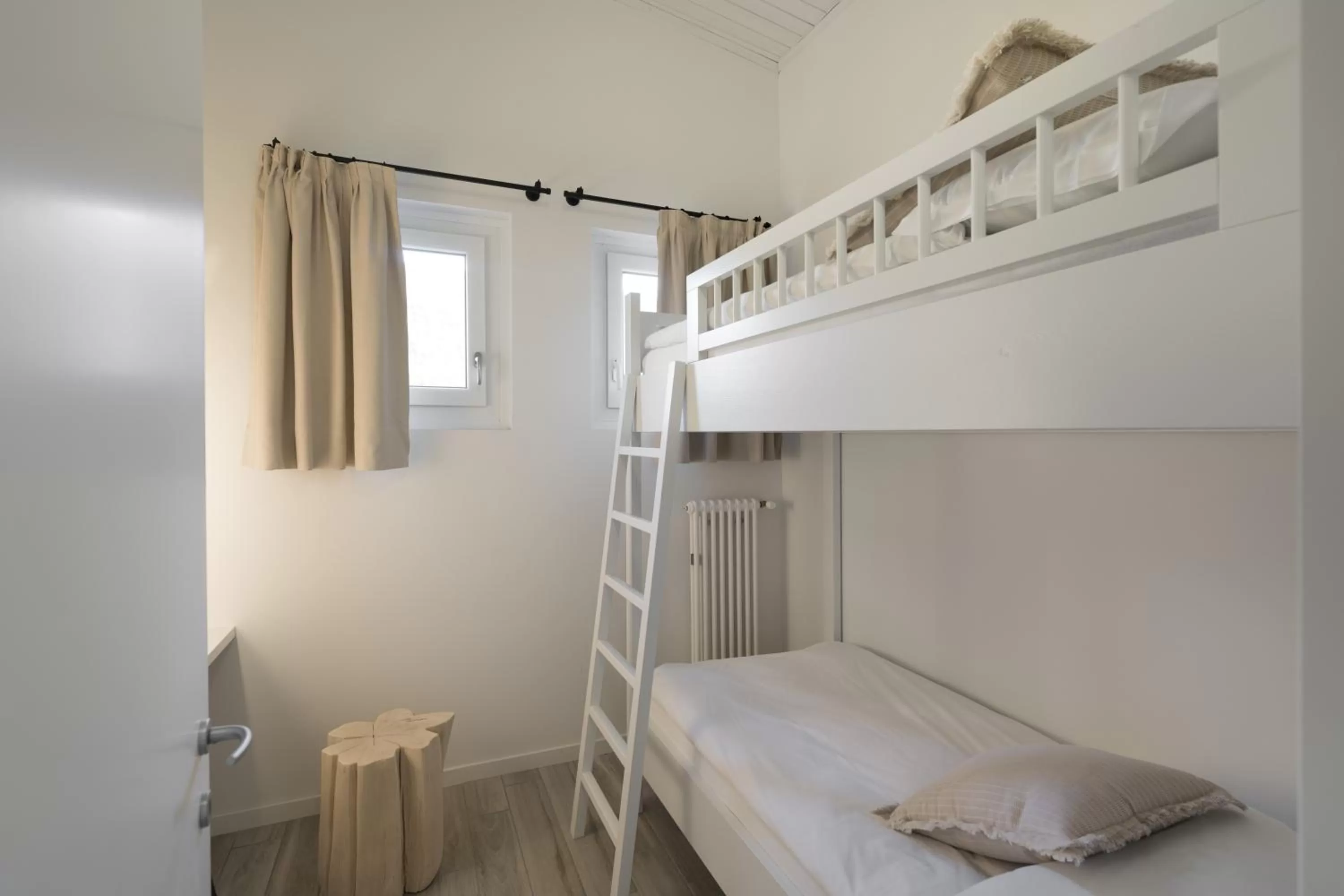 bunk bed, Bed in CP Resort