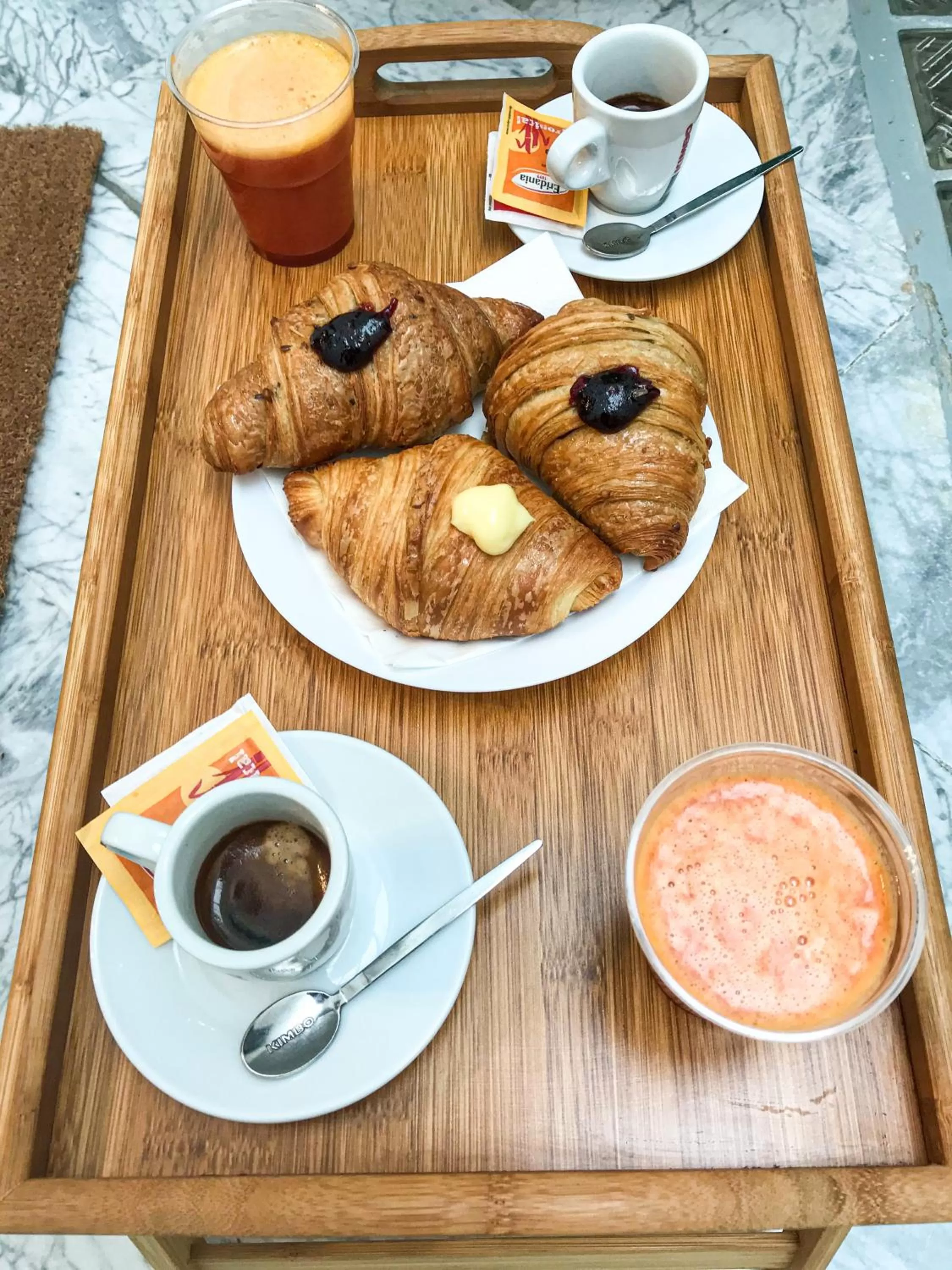 Breakfast in Kofler GuestHouse
