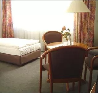Photo of the whole room, Bed in Hotel Stiftswingert
