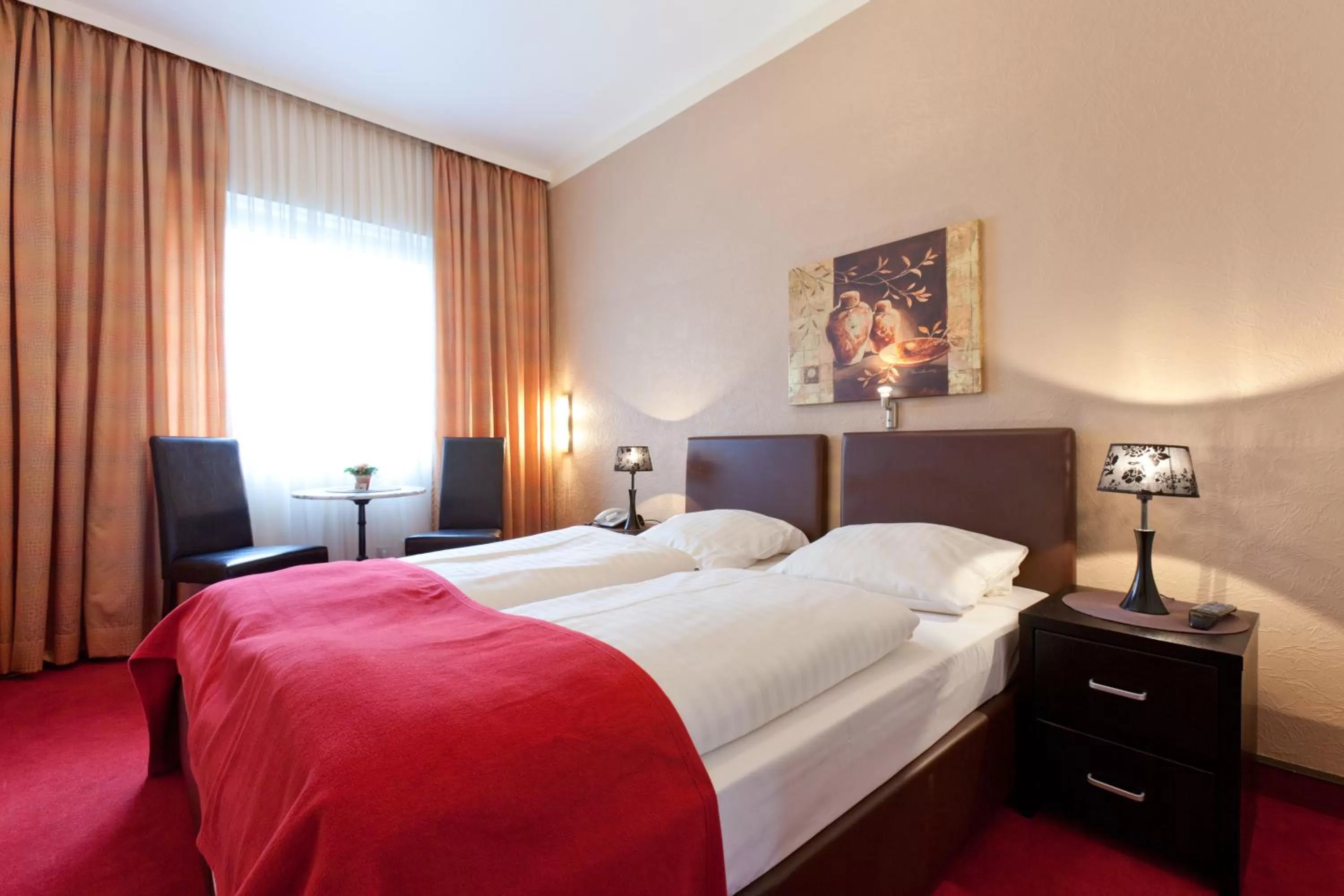 Photo of the whole room, Bed in Hotel Imperial