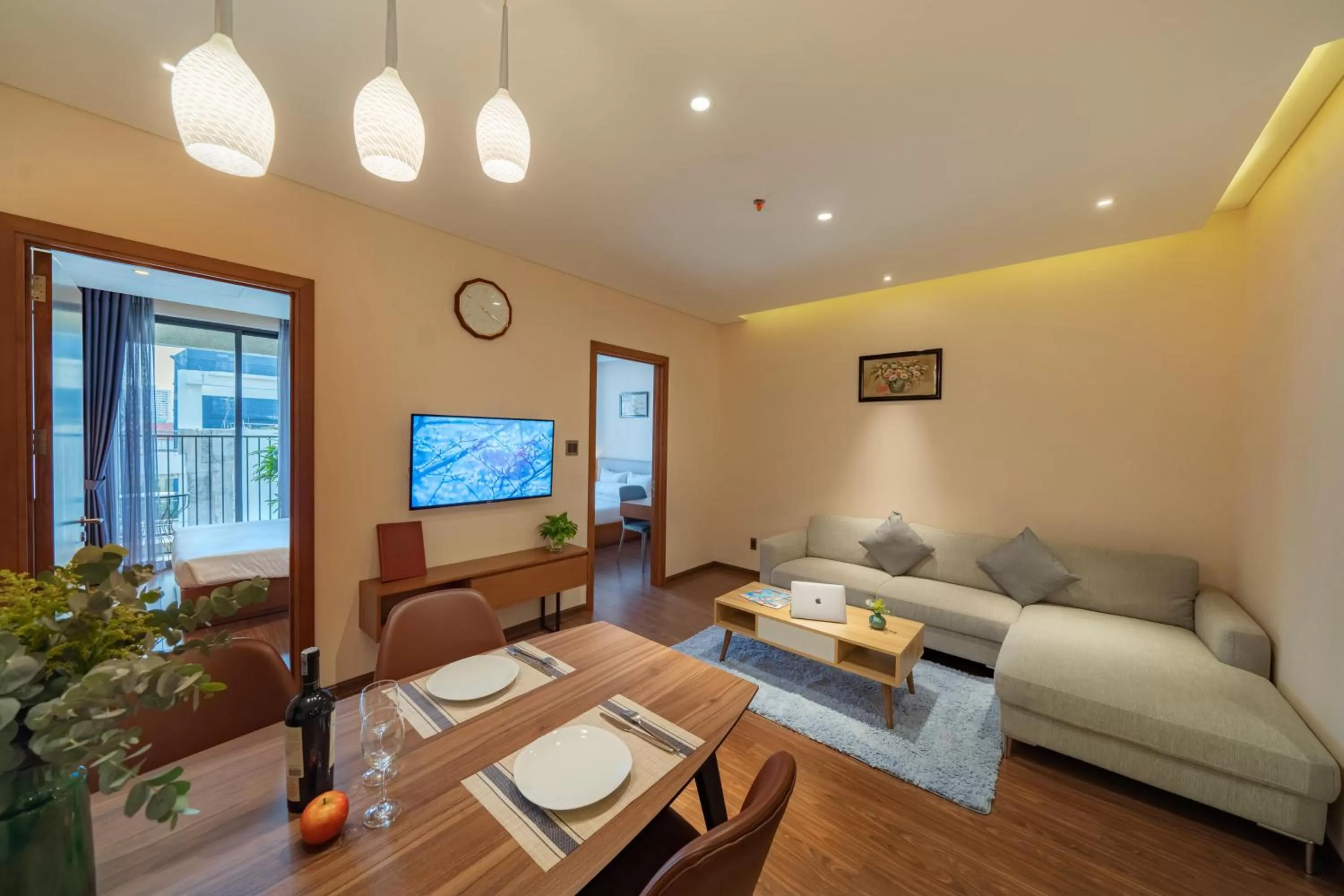 TV and multimedia in DHTS Business Hotel & Apartment