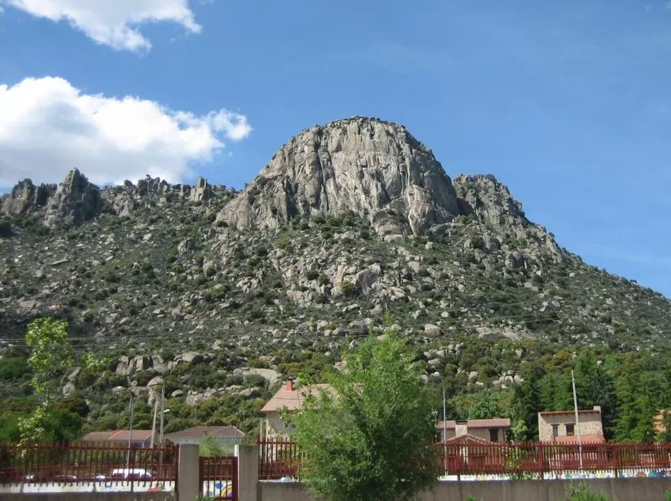 Hiking in Hotel Sara De Ur