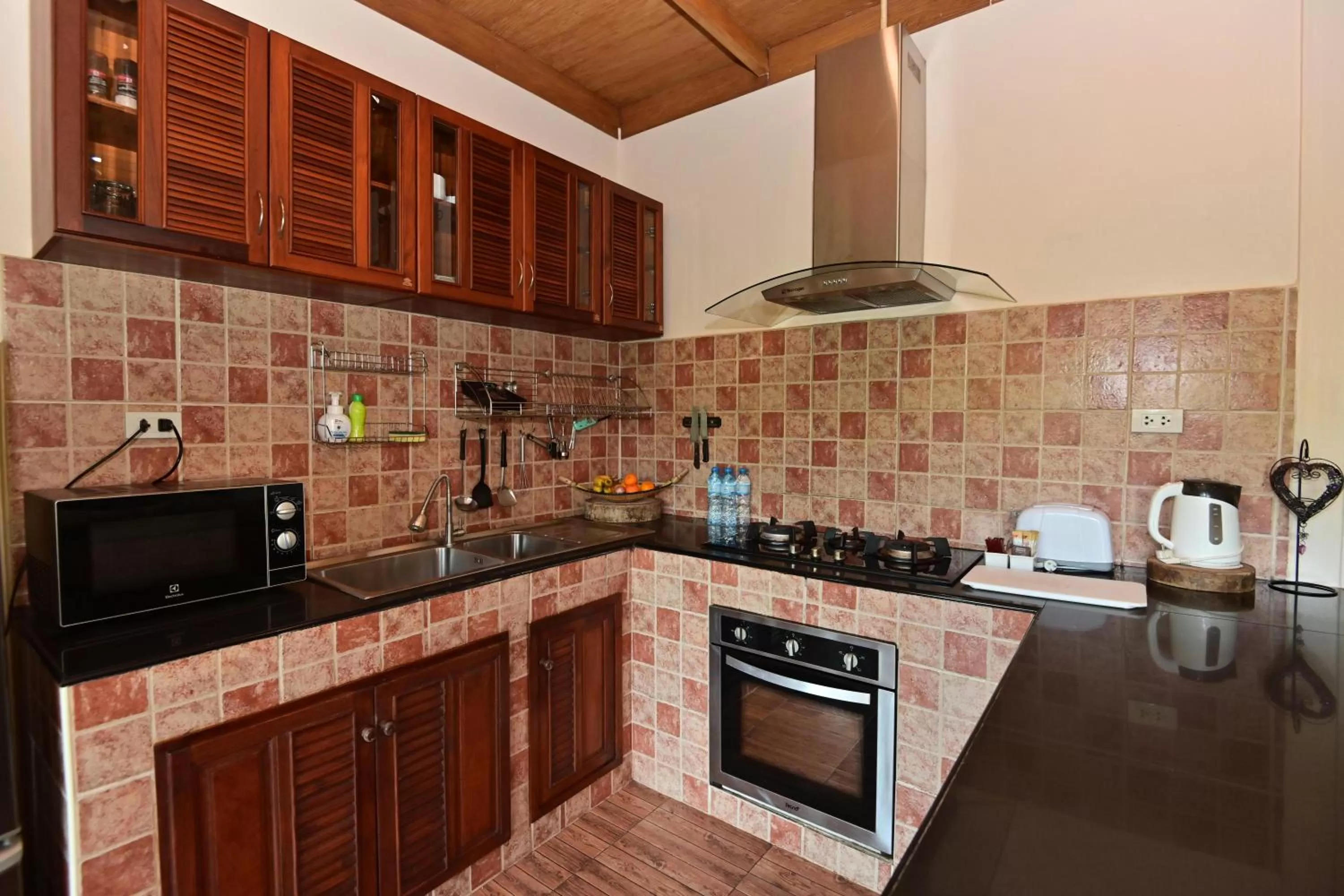 kitchen in Khao Sok River Home Resort