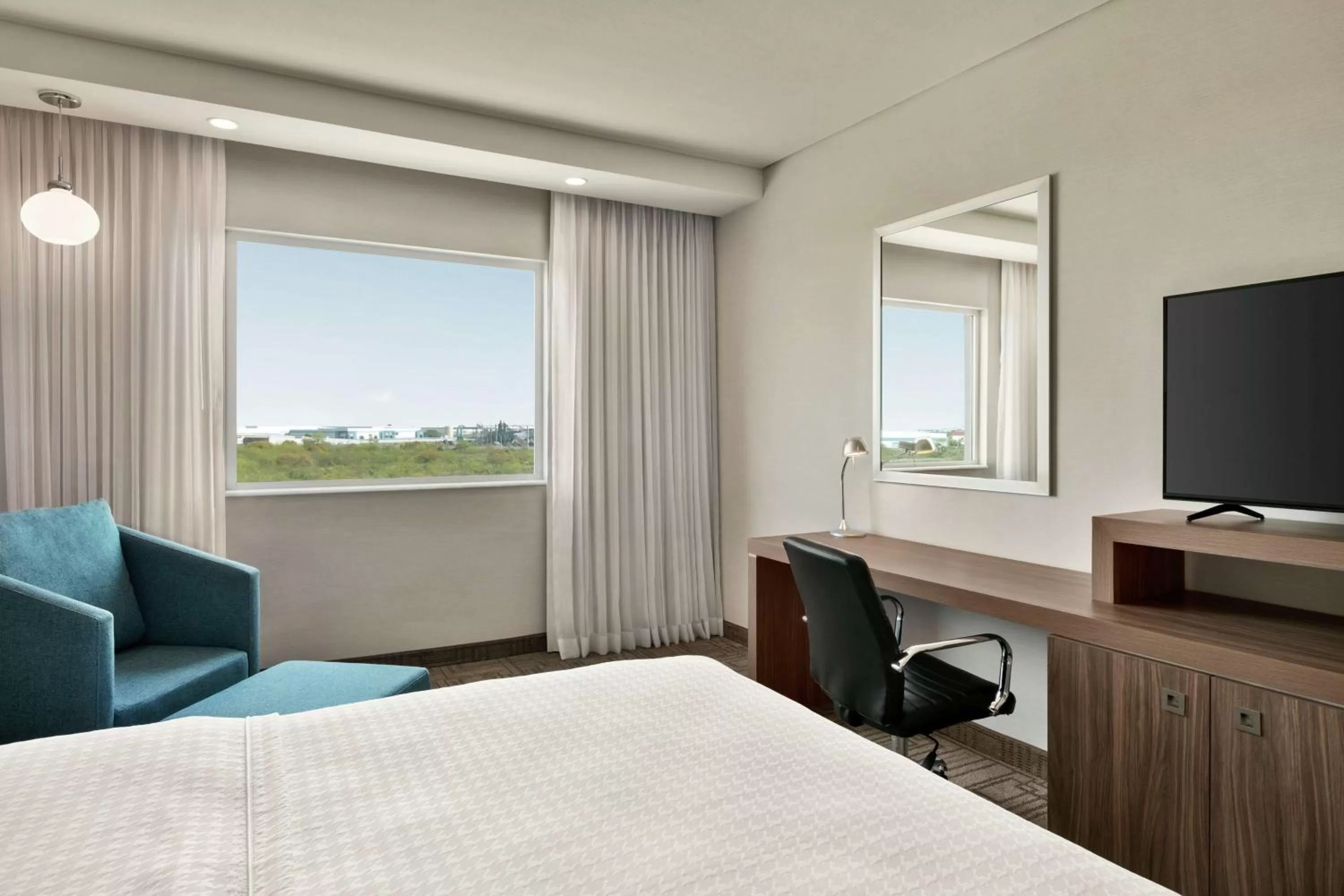 Bedroom, Bed in Hampton Inn By Hilton Monterrey Apodaca