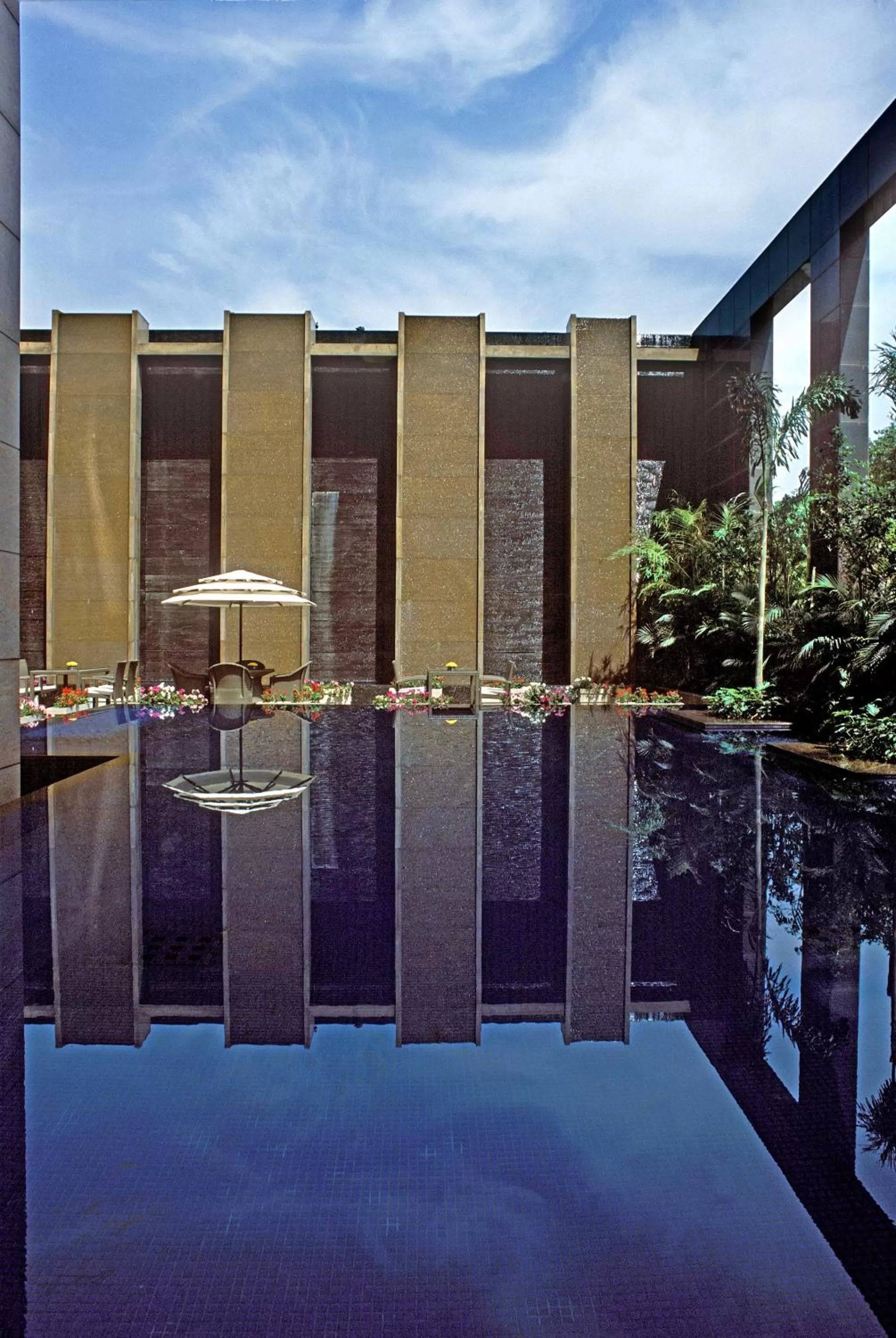 Area and facilities in Radisson Noida