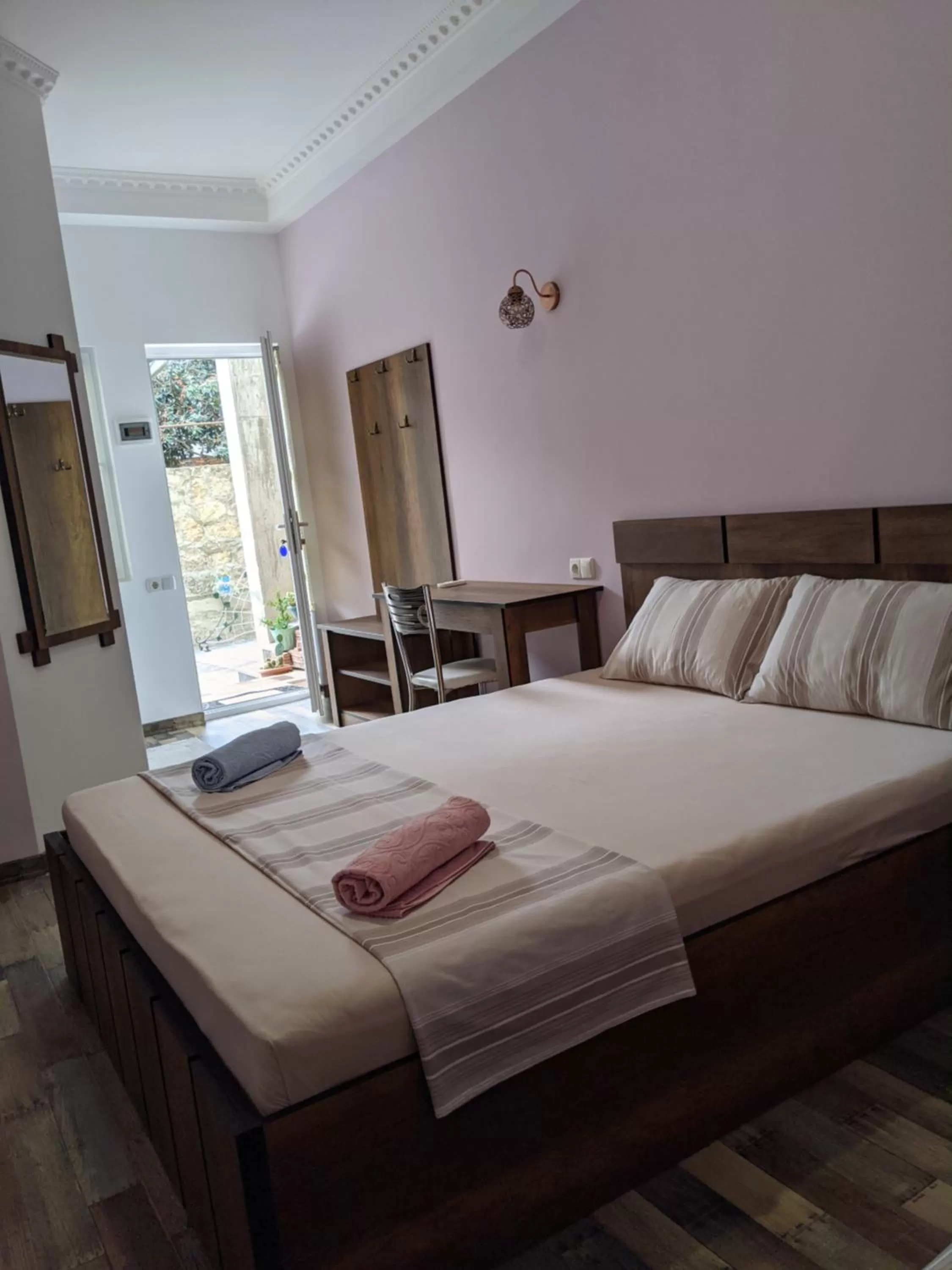 Bed in Hotel Paradise Road