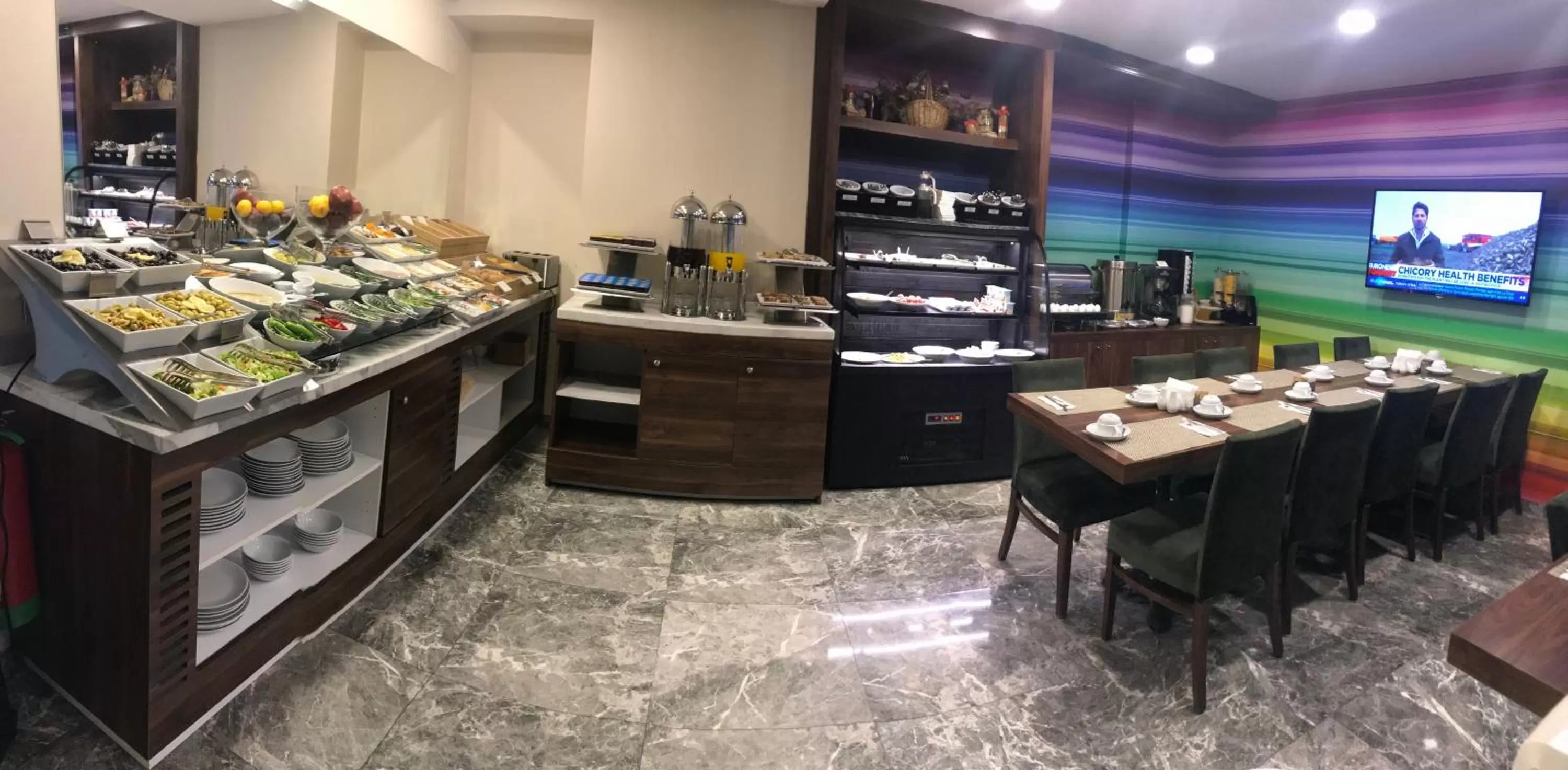 Restaurant/places to eat in Old Port Hotel