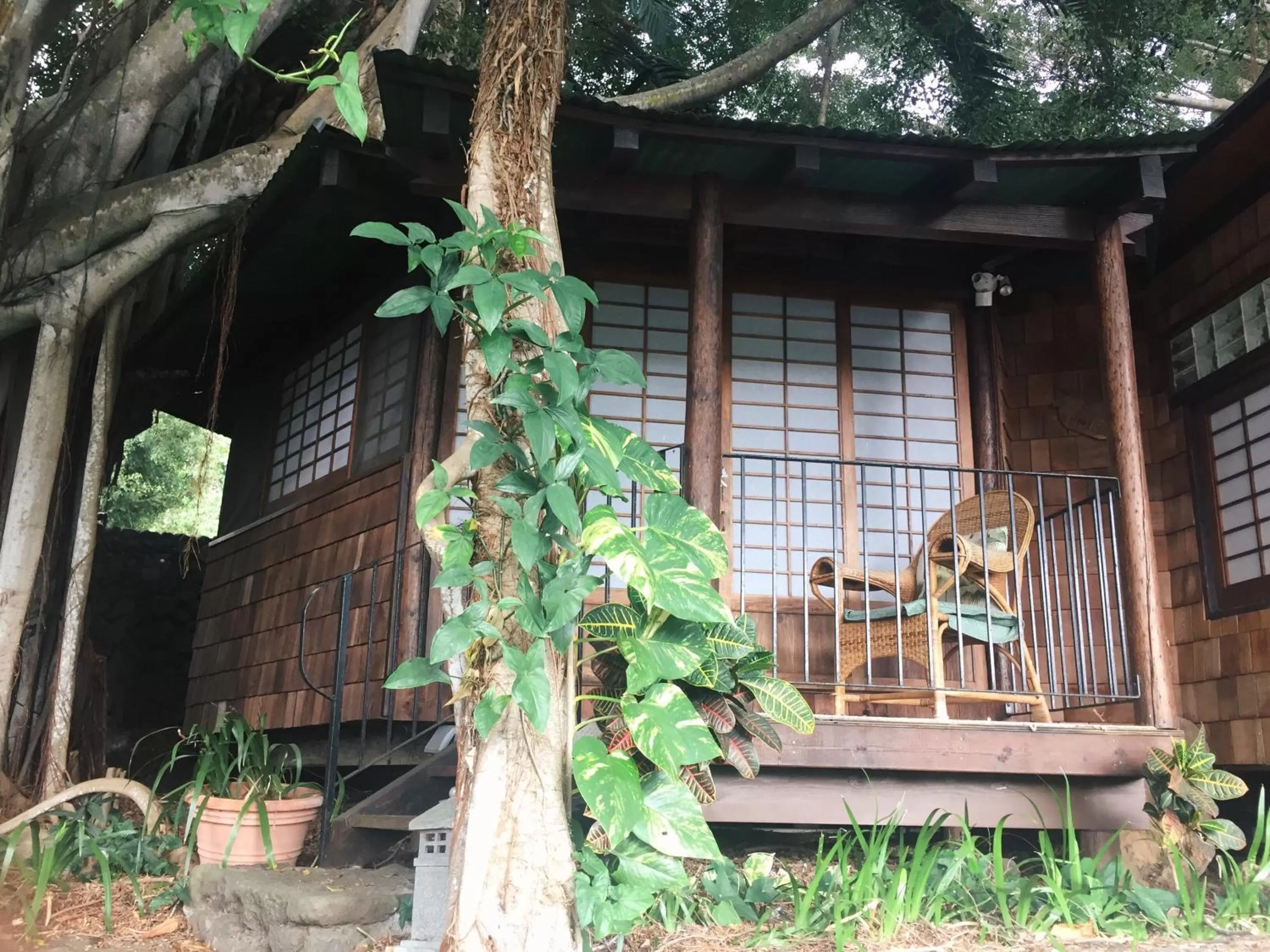 Property building in Hale Maluhia Country Inn