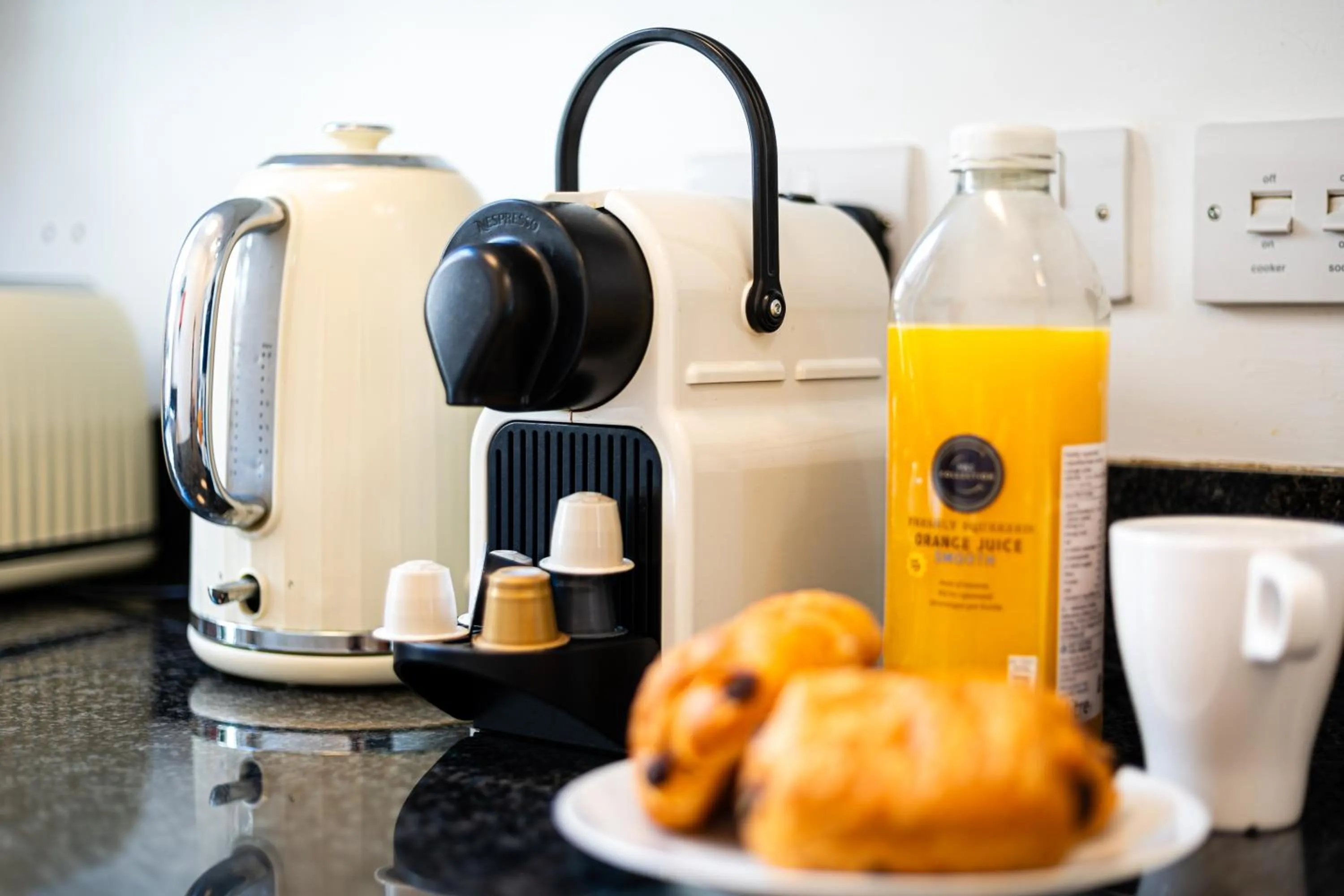 Coffee/tea facilities in Bond Street Serviced Apartment