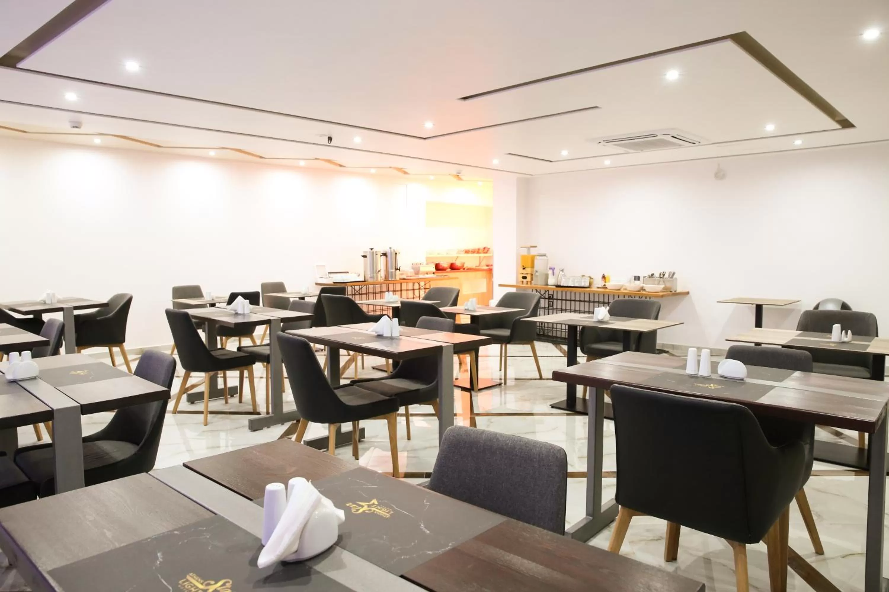 Restaurant/places to eat in Athens Starlight Hotel