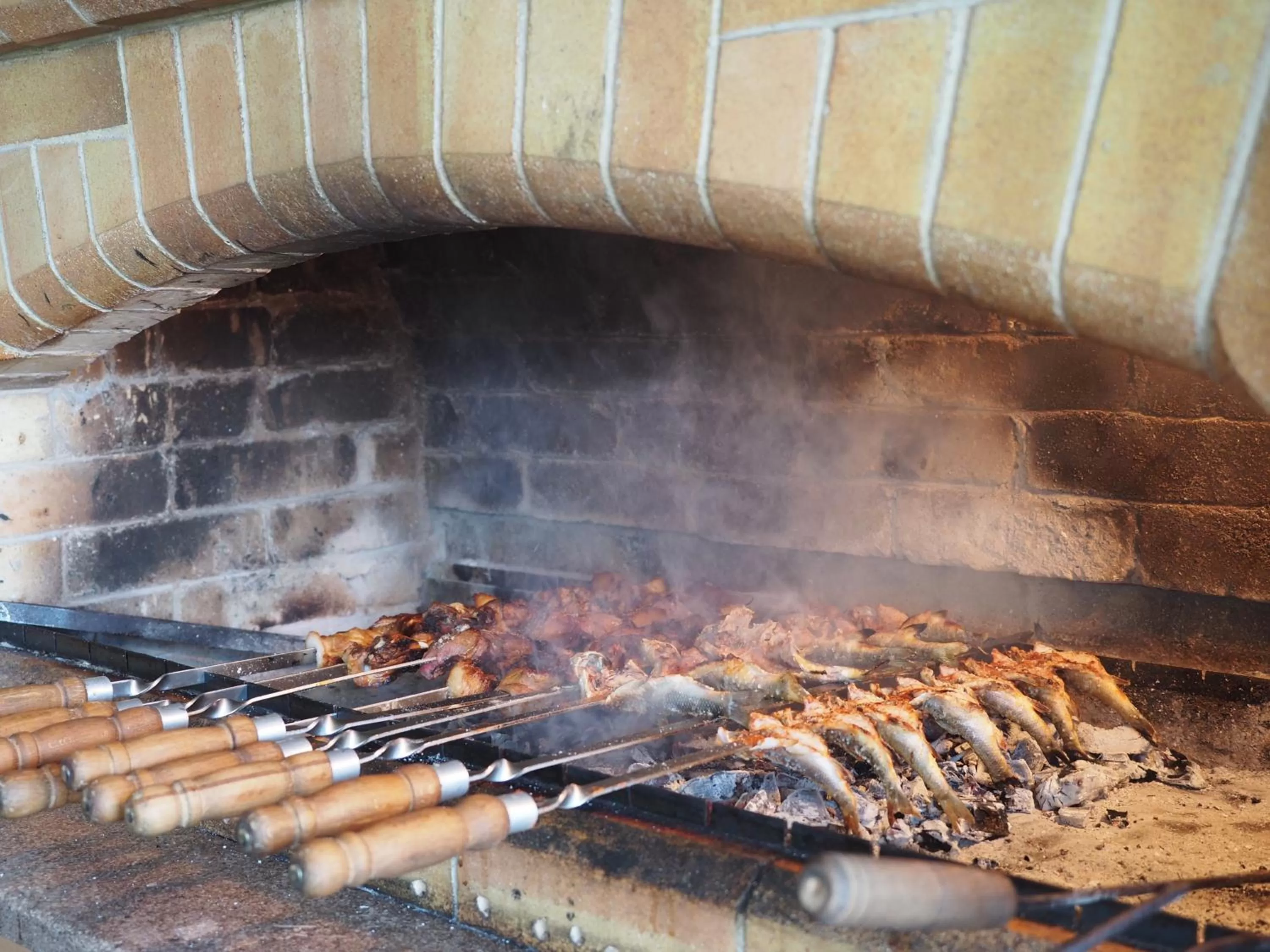 BBQ facilities in Kirch Hotel & Restaurant