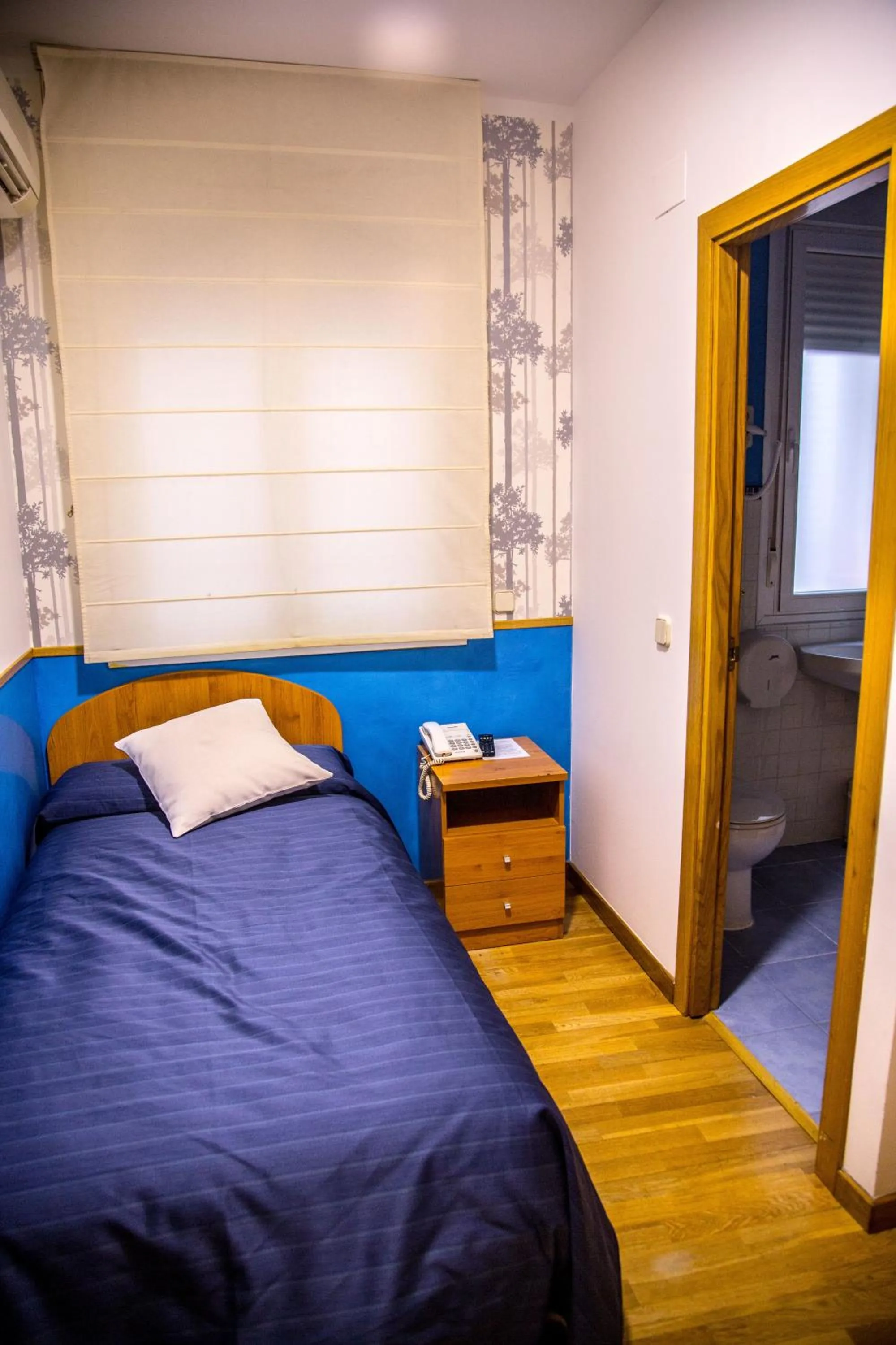 Bedroom in Hostal Montaloya