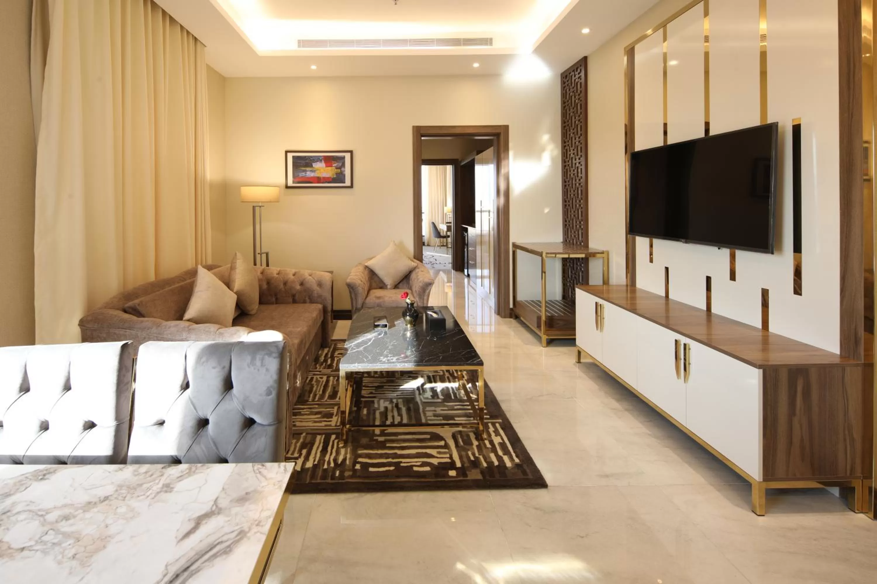 TV and multimedia in Gladiolus Hotel