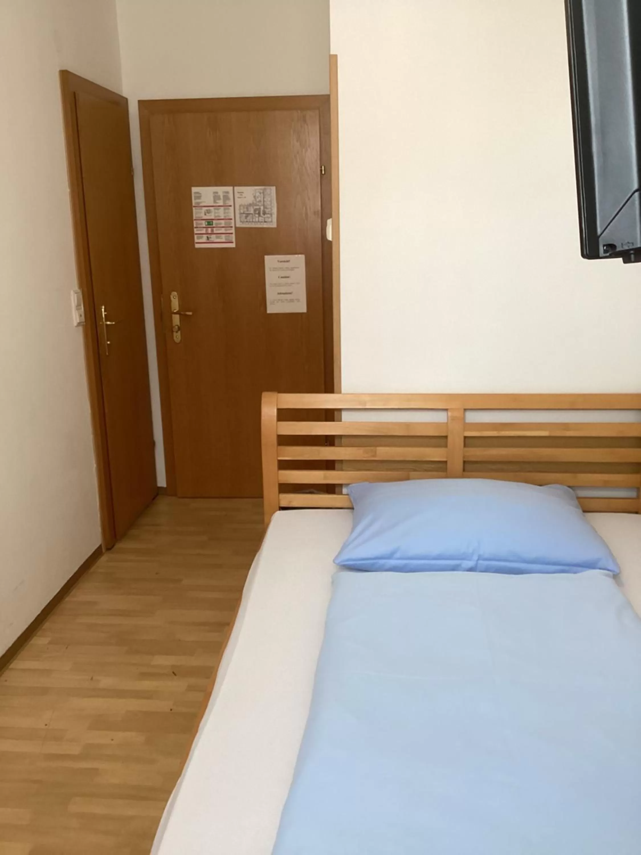 Photo of the whole room, Bed in Hotel Pribitzer