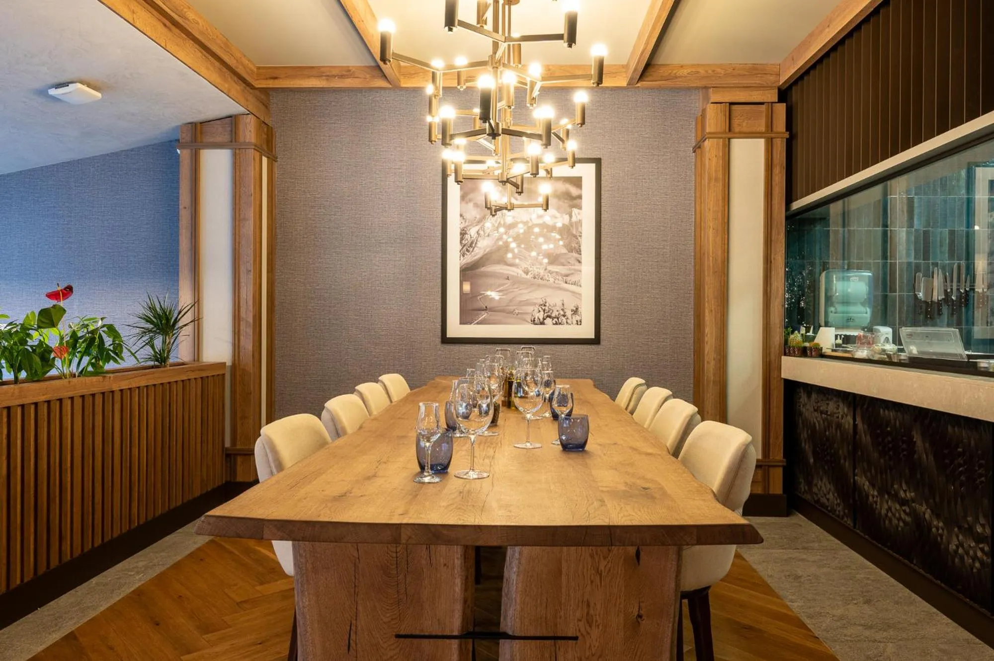 Restaurant/places to eat, Dining Area in Strazhite Hotel - Half Board