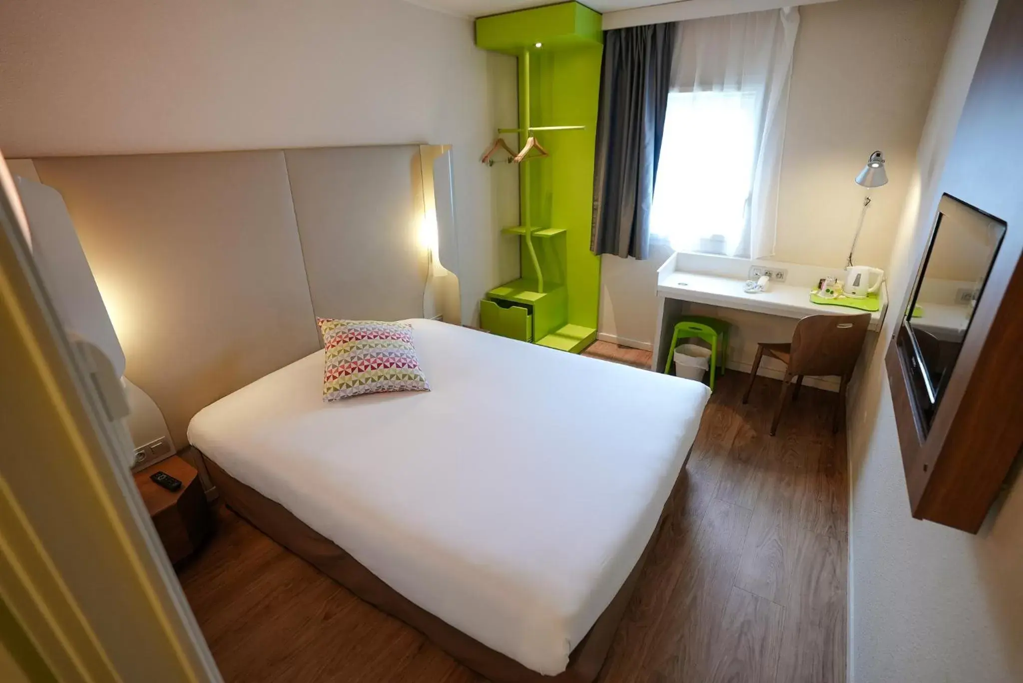 Superior Double Room in Hotel Campanile Roissy Superior Double Room in Hotel Campanile Roissy