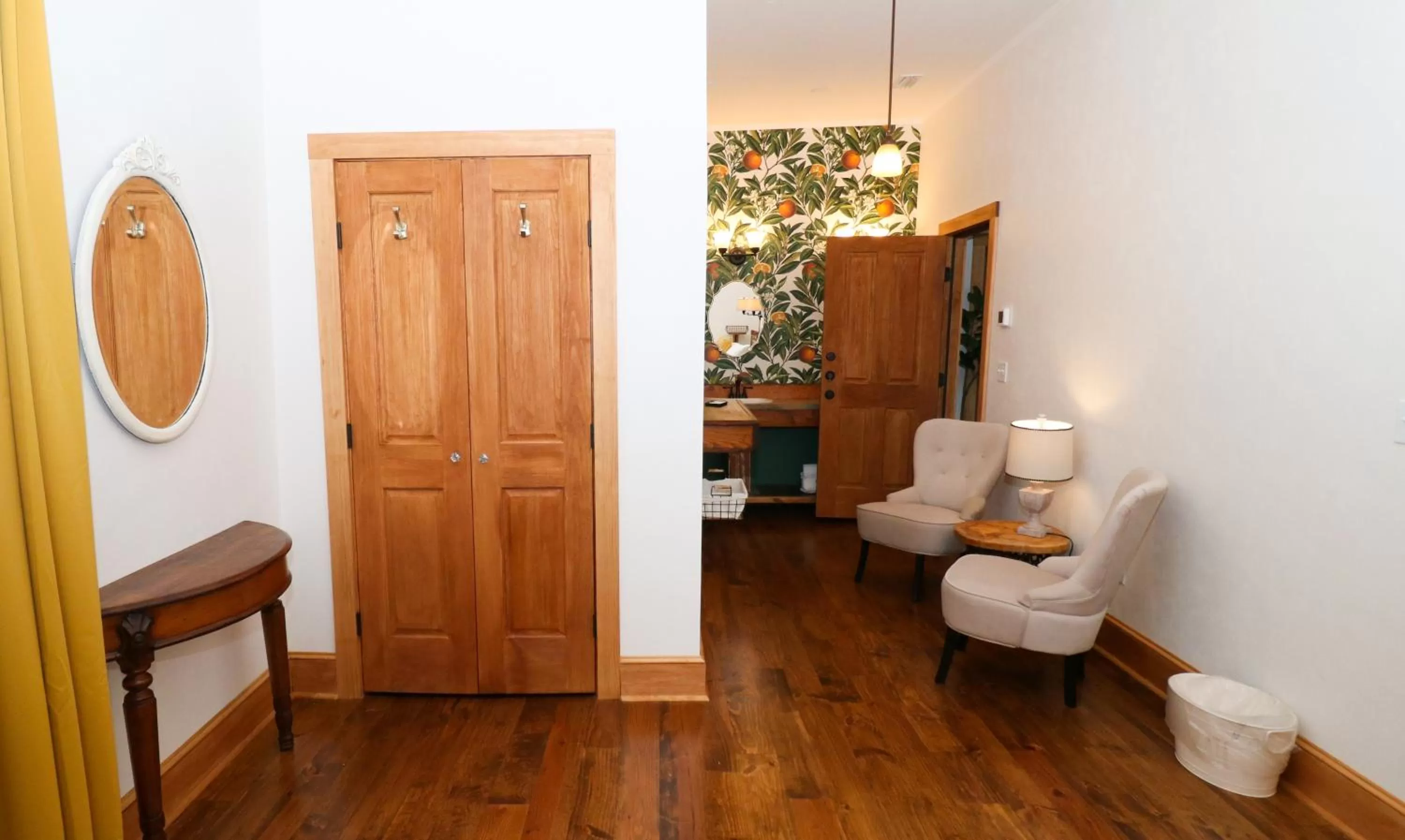 Seating area in Sweetwater Branch Inn