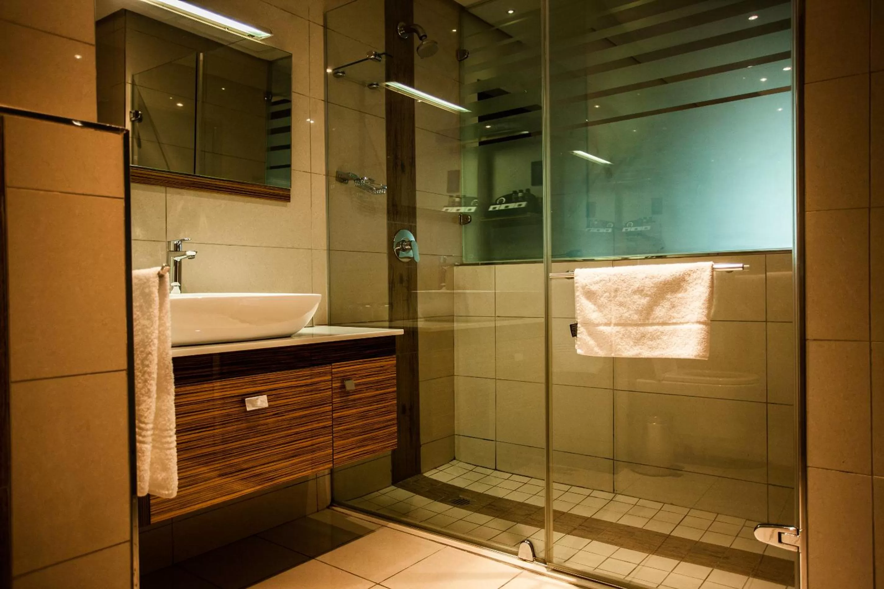 Shower in Coastlands Umhlanga Hotel and Convention Centre