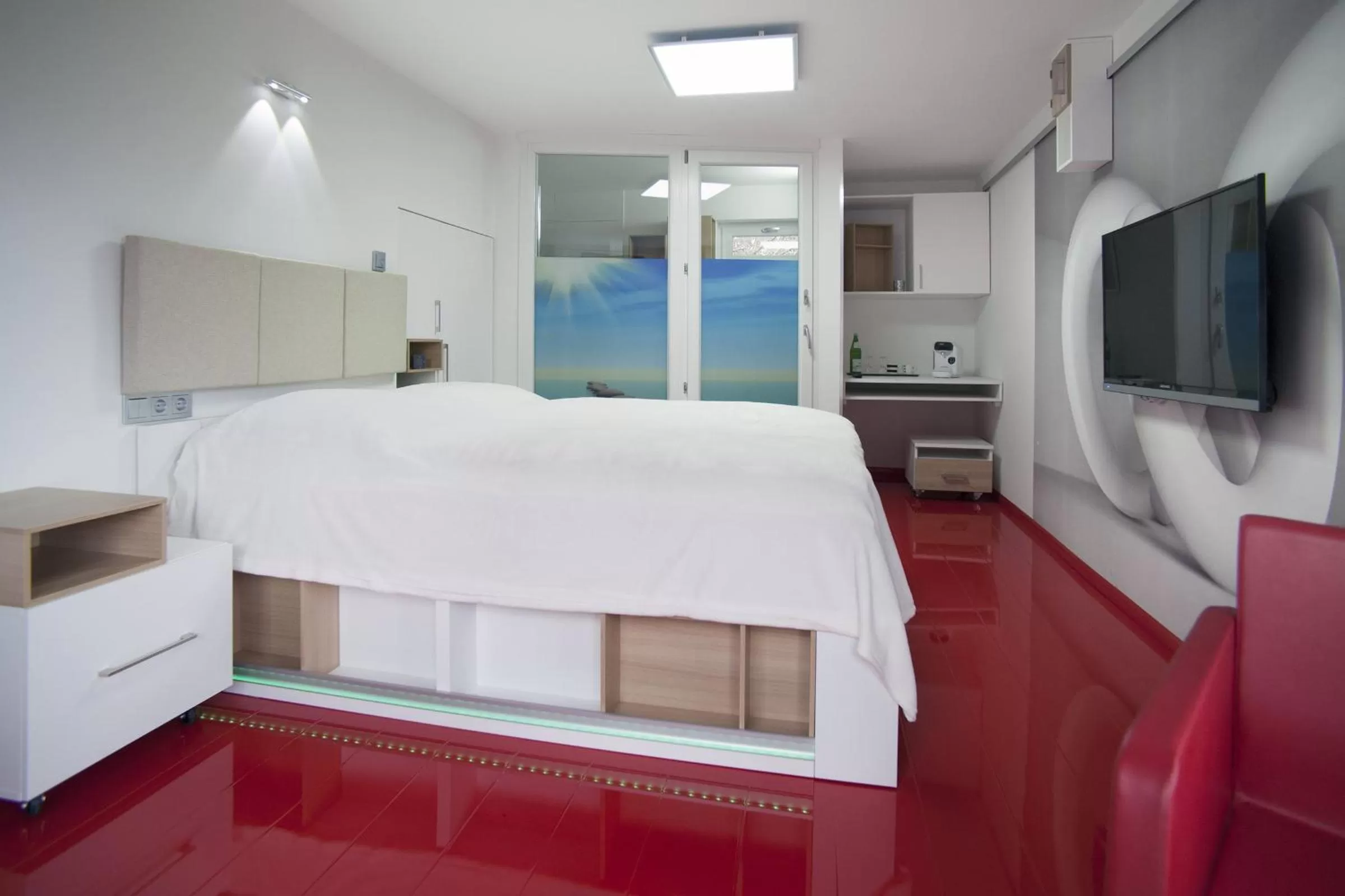 Photo of the whole room, Bed in Designpension Idyll Nr2 Hotel Garni