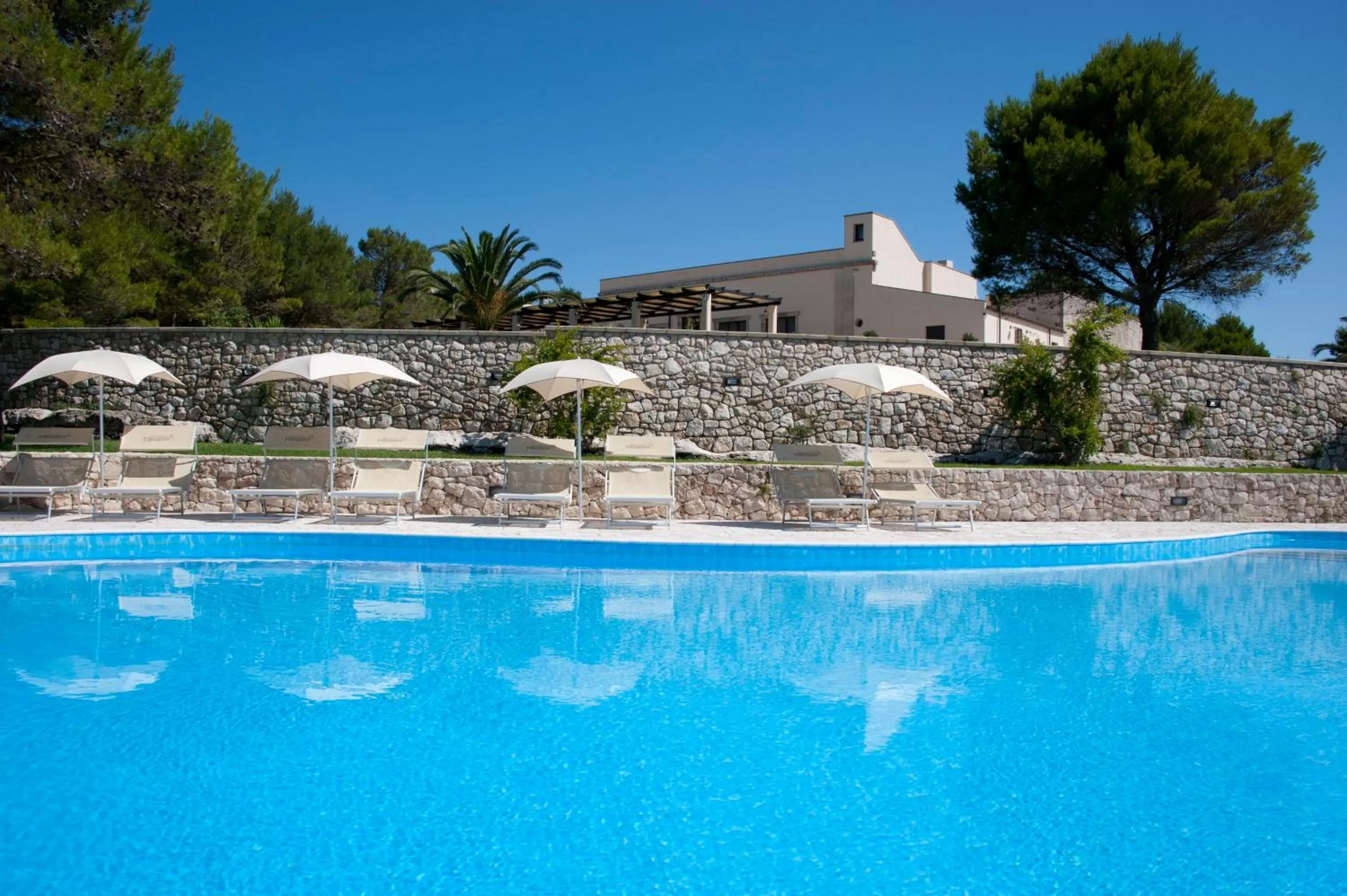 Swimming pool in Masseria Panareo