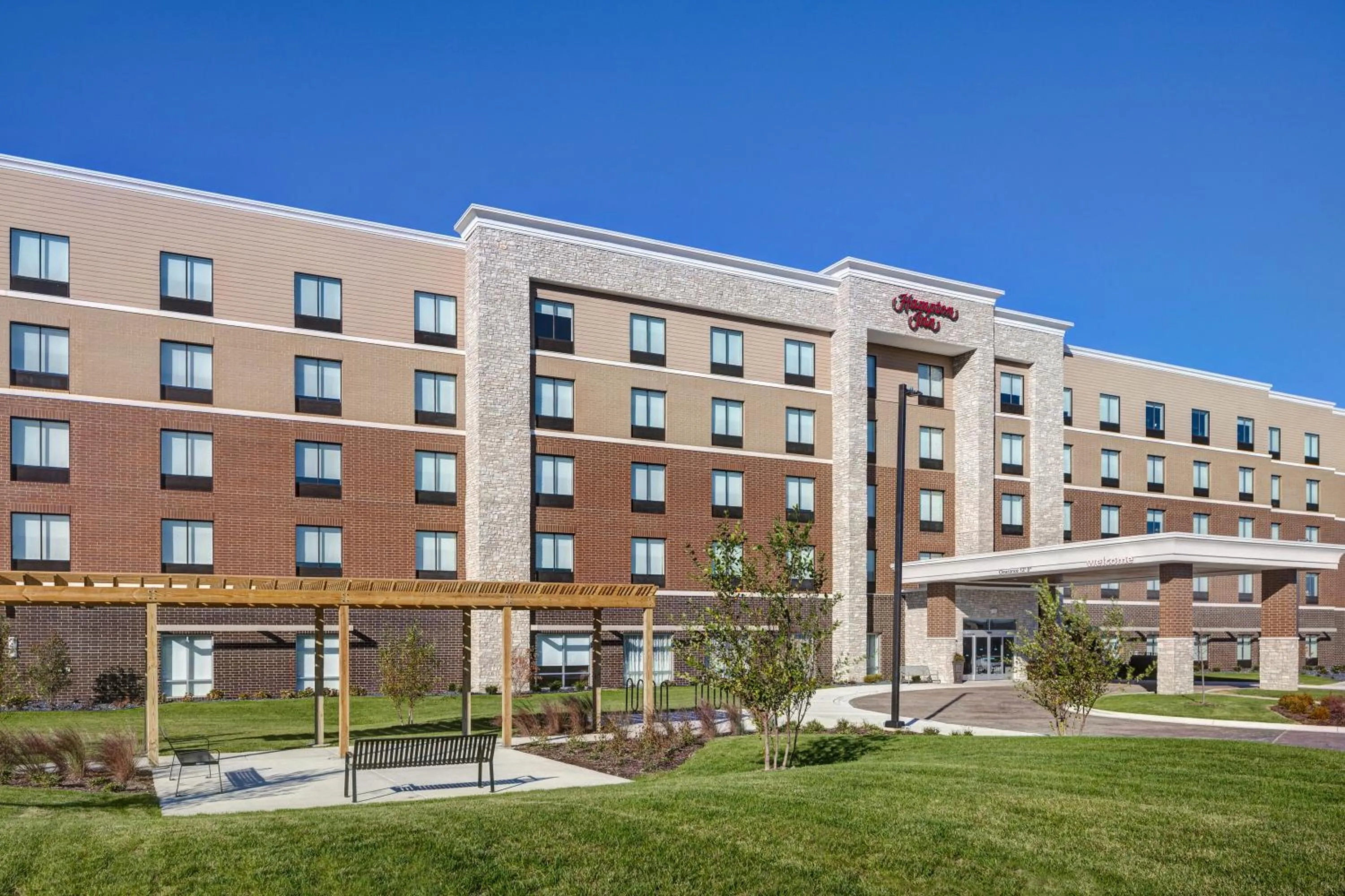 Property building in Hampton Inn Chicago Orland Park