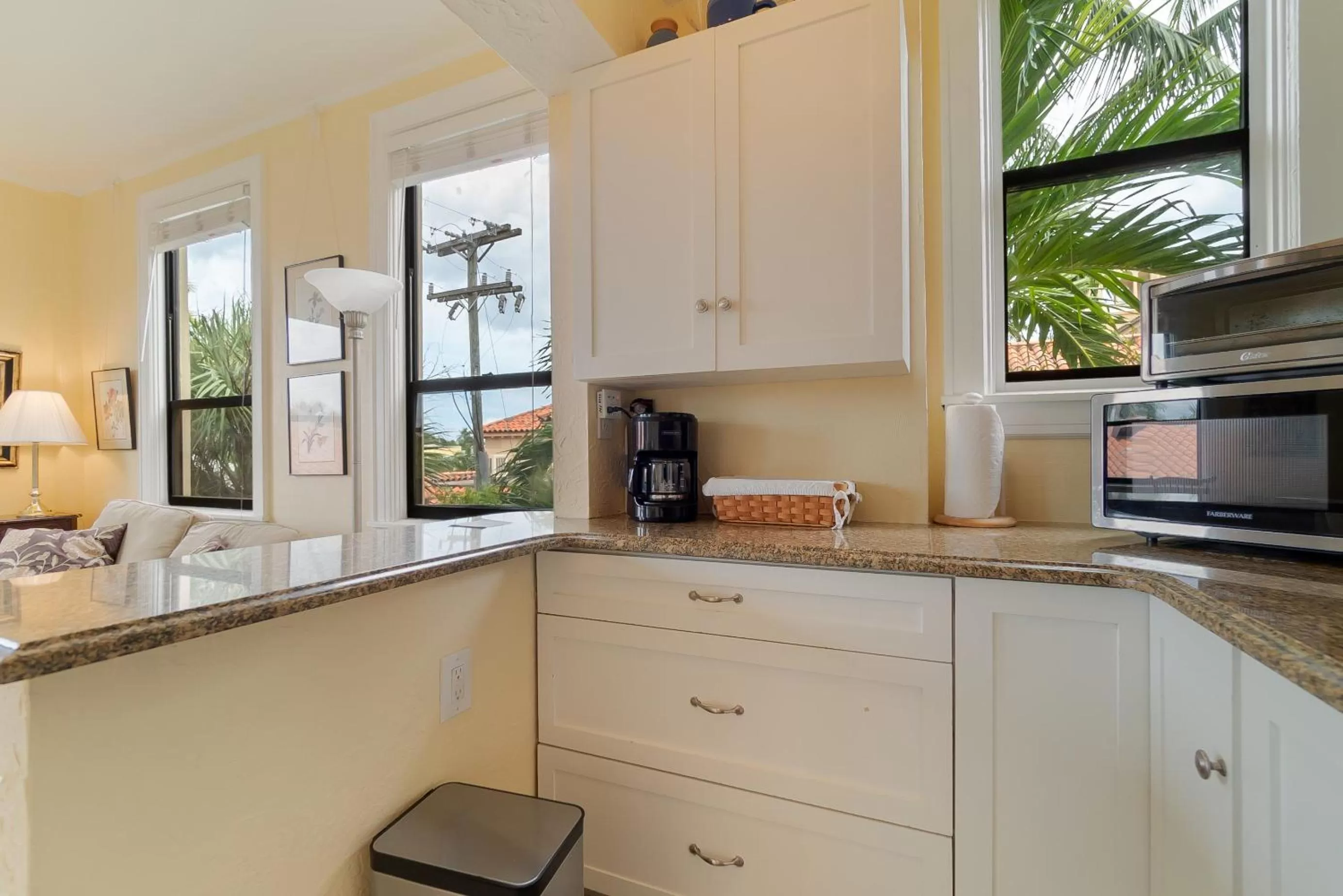 Kitchen or kitchenette in Tropicals of Palm Beach