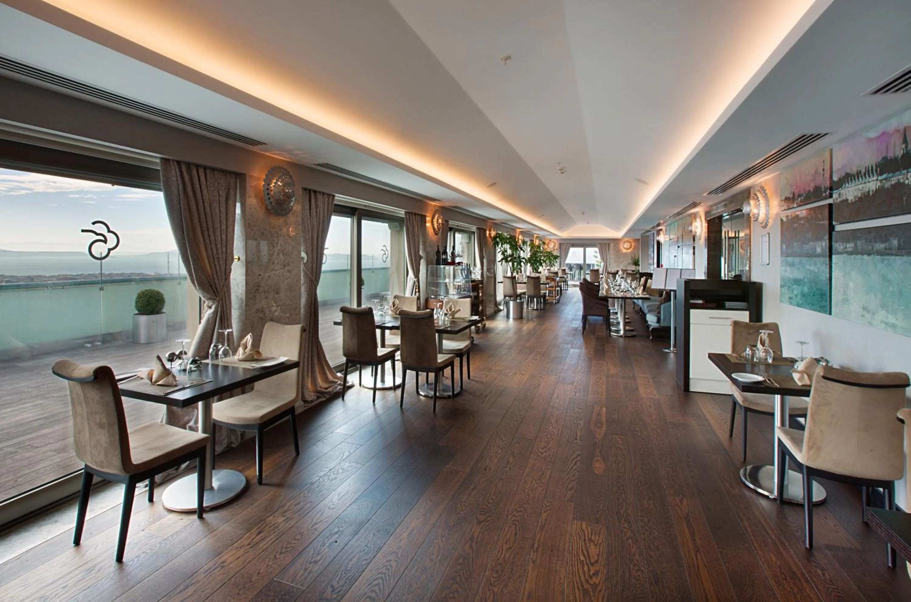 Restaurant/places to eat in Dedeman Bostanci Istanbul Hotel & Convention Center