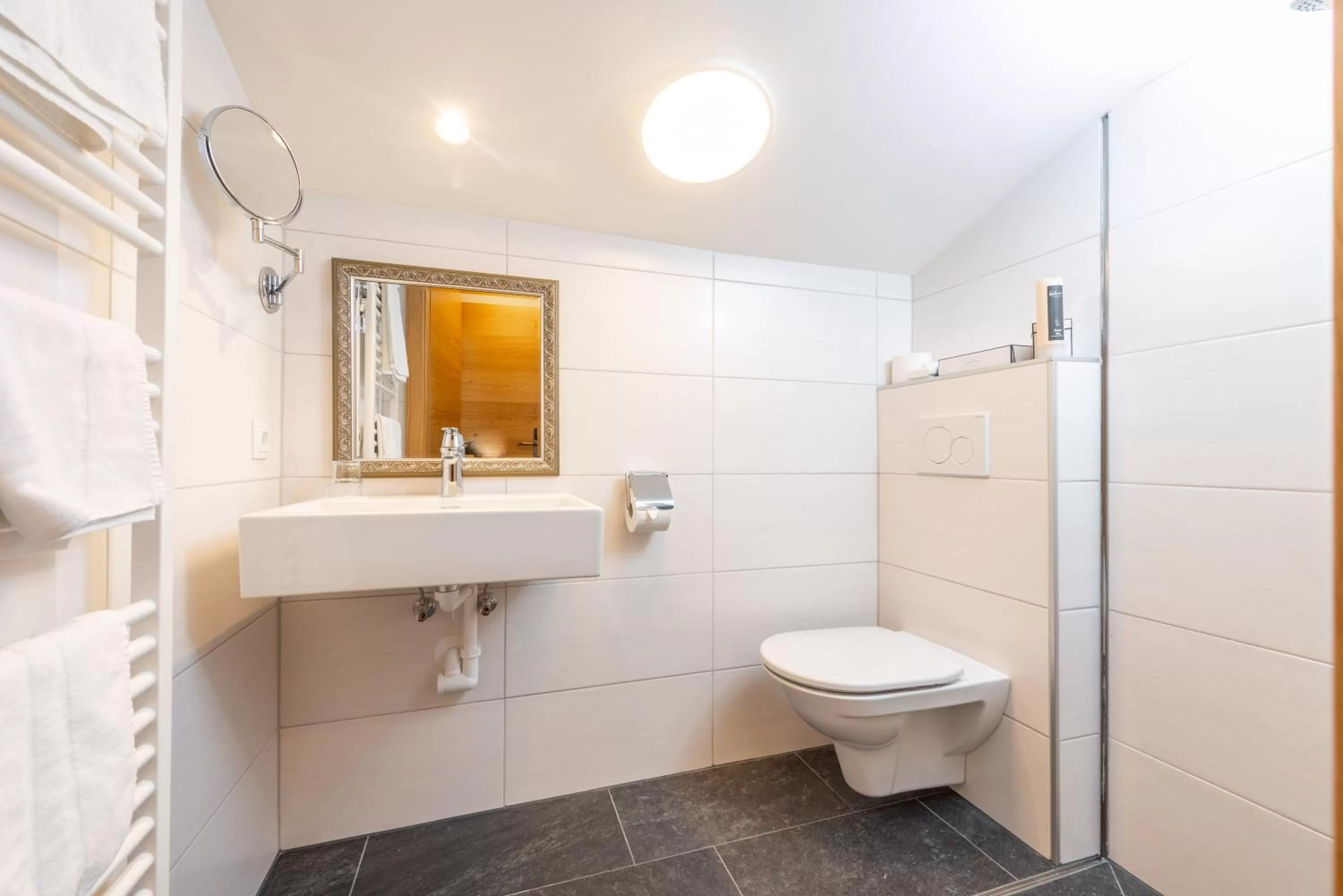 Bathroom in Hotel Lindenhof